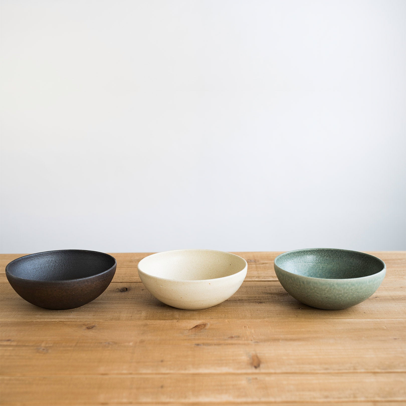 Handcrafted Shigaraki Bowl L inReddish Black, , – TEIBAN WARE, made in Japan