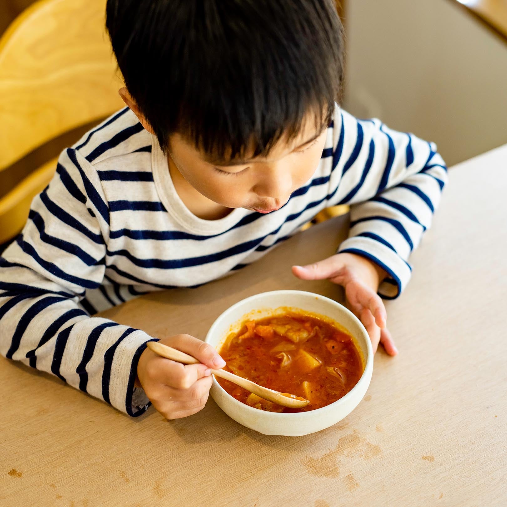 Handcrafted Shigaraki Child's Bowl Big inScarlet, , – codomono, made in Japan