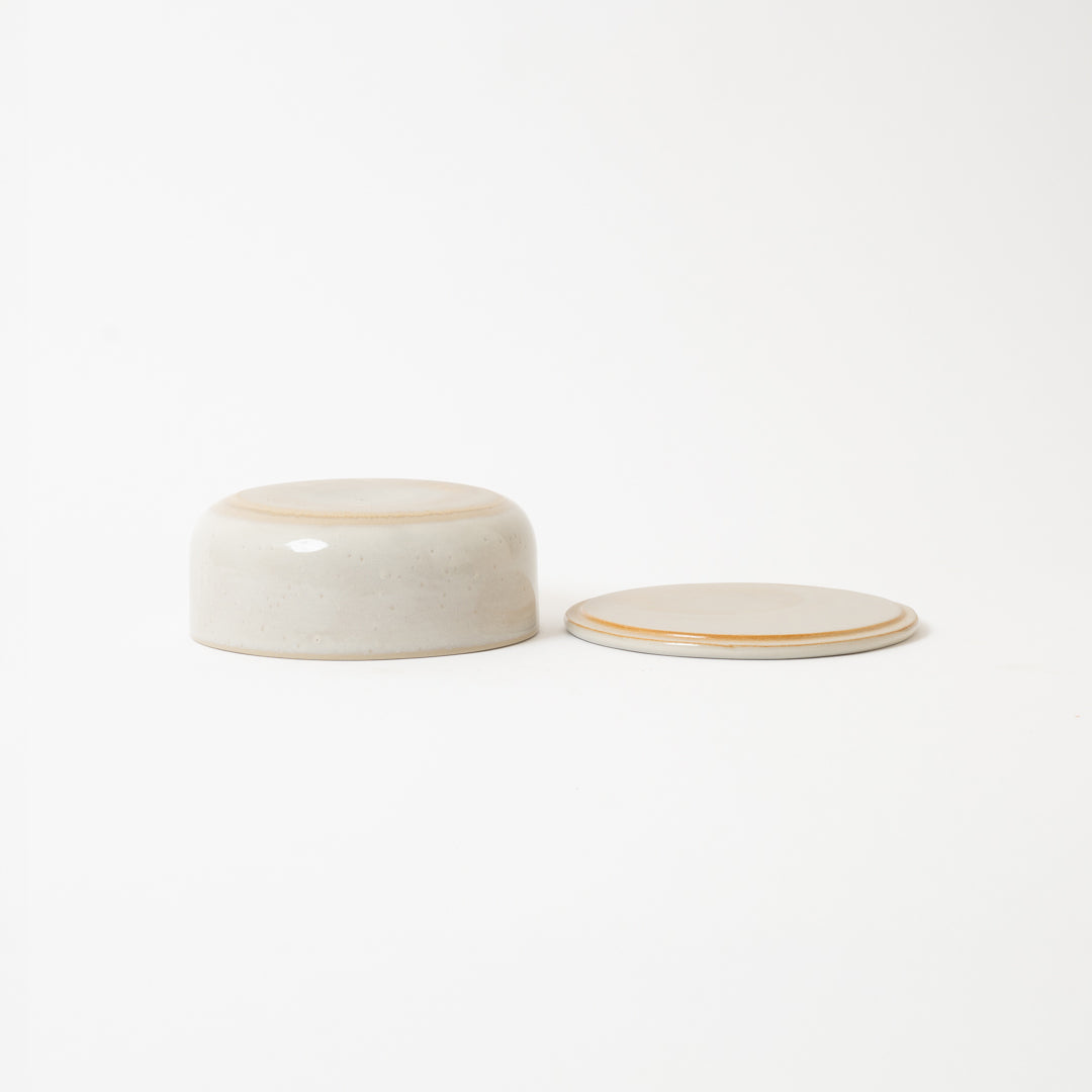 Handcrafted Shigaraki Compact Pickling Jar inWhite, , – Clay Cooking Utensils, made in Japan