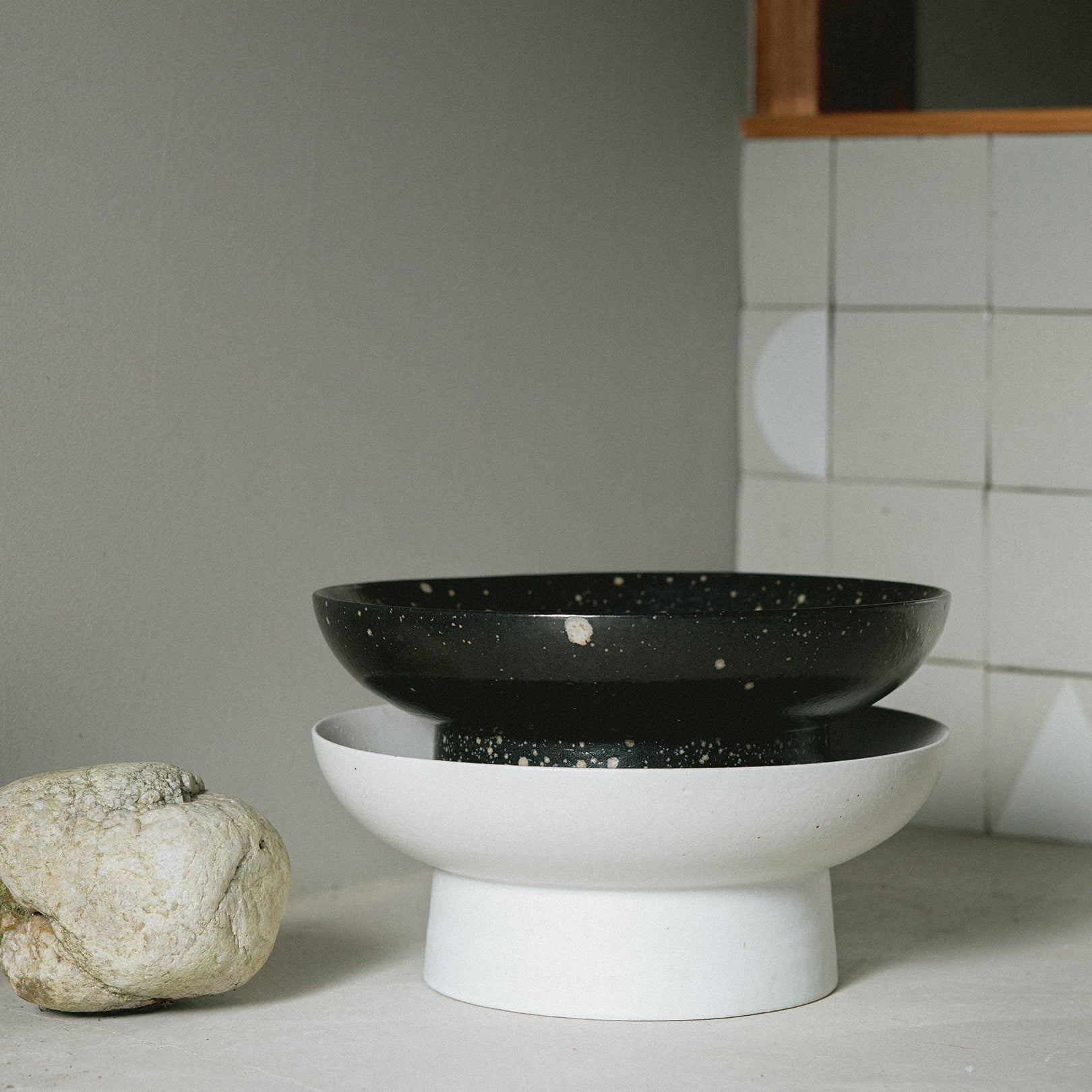 Handcrafted Shigaraki Decoration Bowl inBlack, , – HIJICA, made in Japan