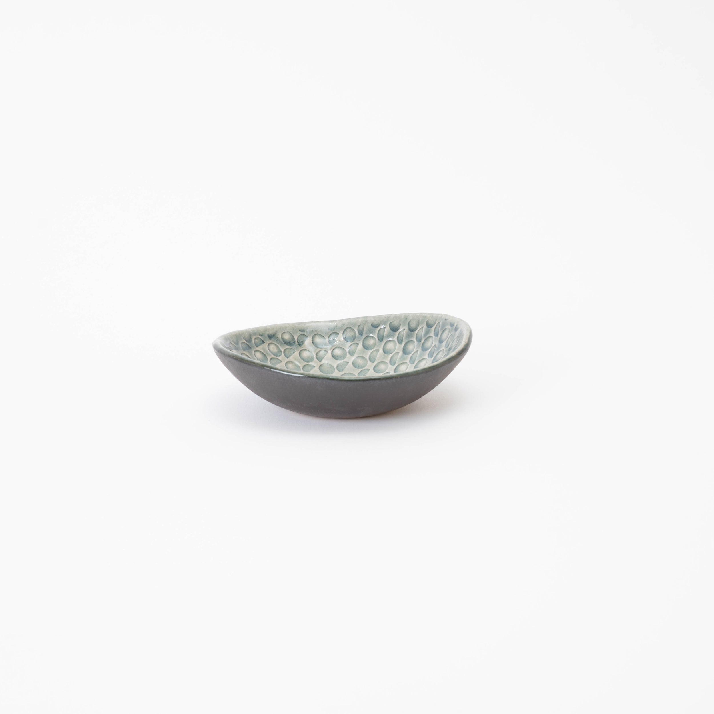 Handcrafted Shigaraki Deep Plate Mini inCeladon, , – Hitotsuki, made in Japan