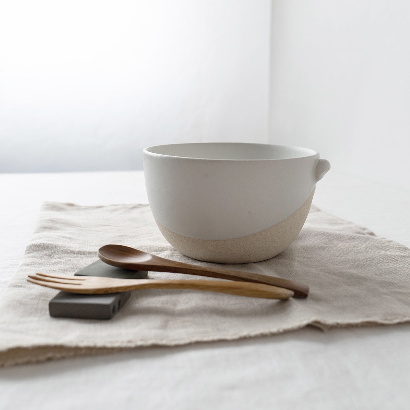 Handcrafted Shigaraki Donburi Bowl inWhite, , – codomono, made in Japan