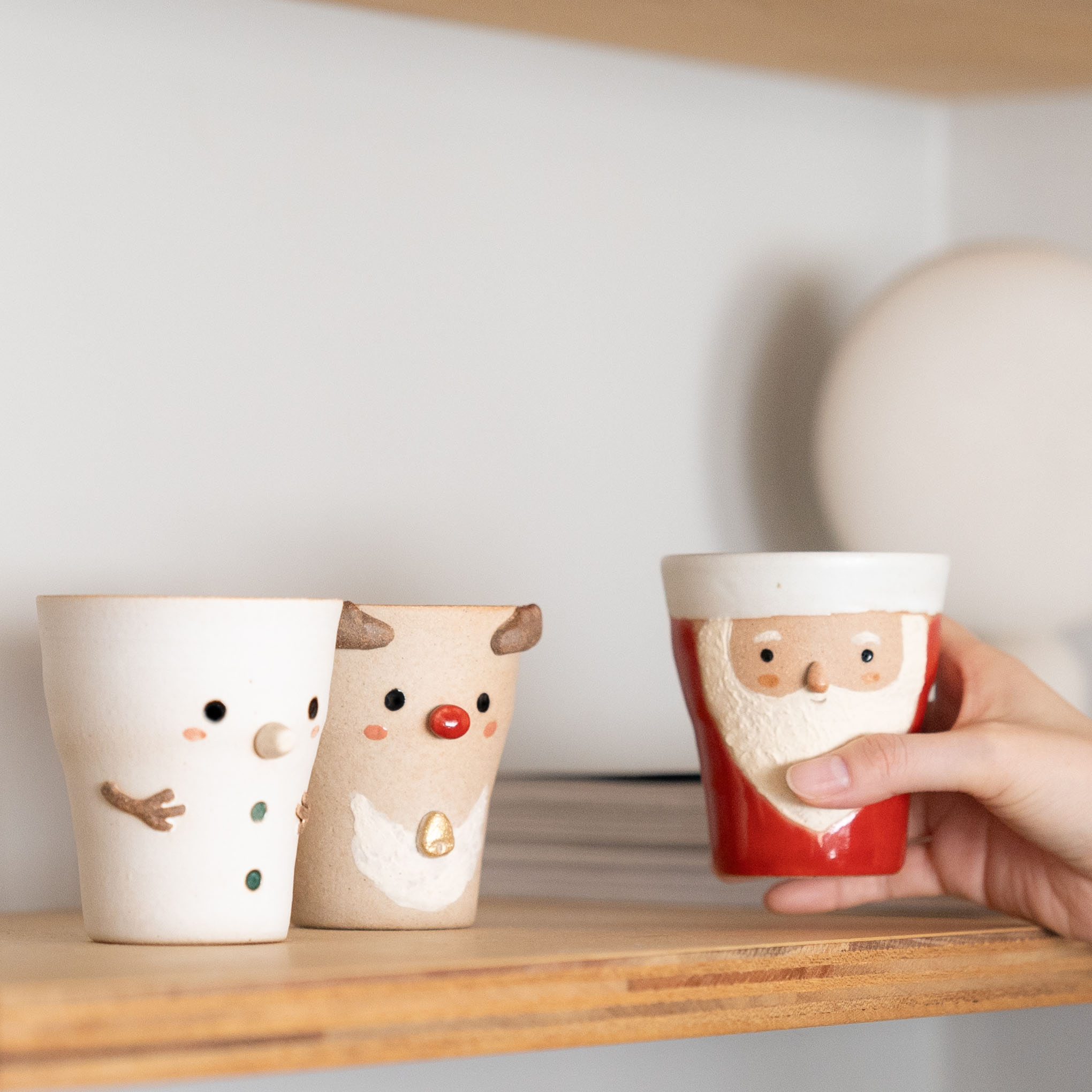 Handcrafted Shigaraki Festive Cup inSanta, , – Christmas, made in Japan