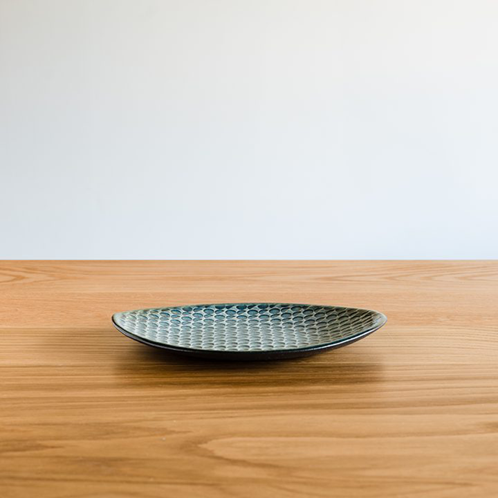 Handcrafted Shigaraki Flat Plate Medium inCeladon, , – Hitotsuki, made in Japan