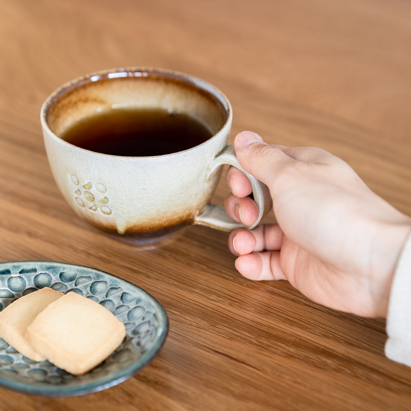 Handcrafted Shigaraki Mug inCeladon, , – Hitotsuki, made in Japan