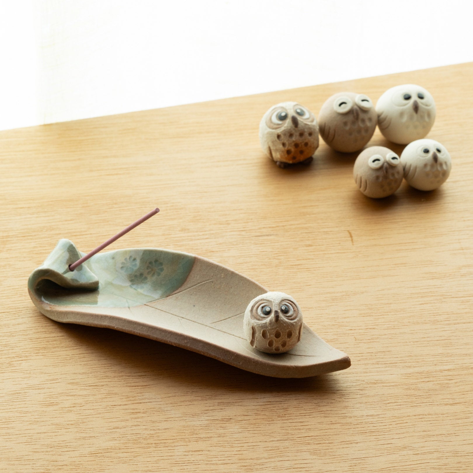 Handcrafted Shigaraki Owl Incense Holder inPerfectly Round Owl, , – hoccori, made in Japan
