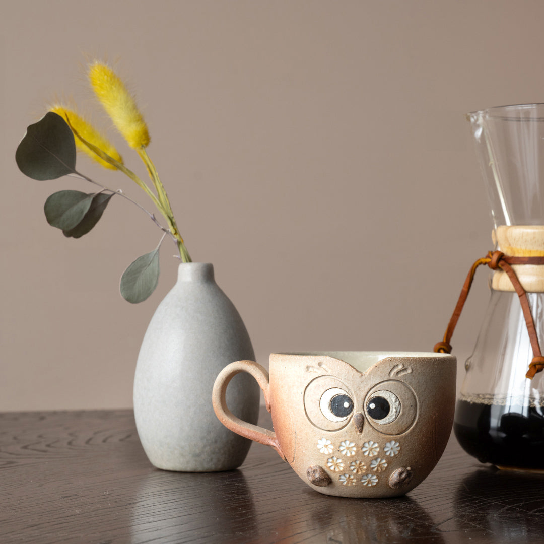 Handcrafted Shigaraki Owl Mug inWhite Owl, , – hoccori, made in Japan