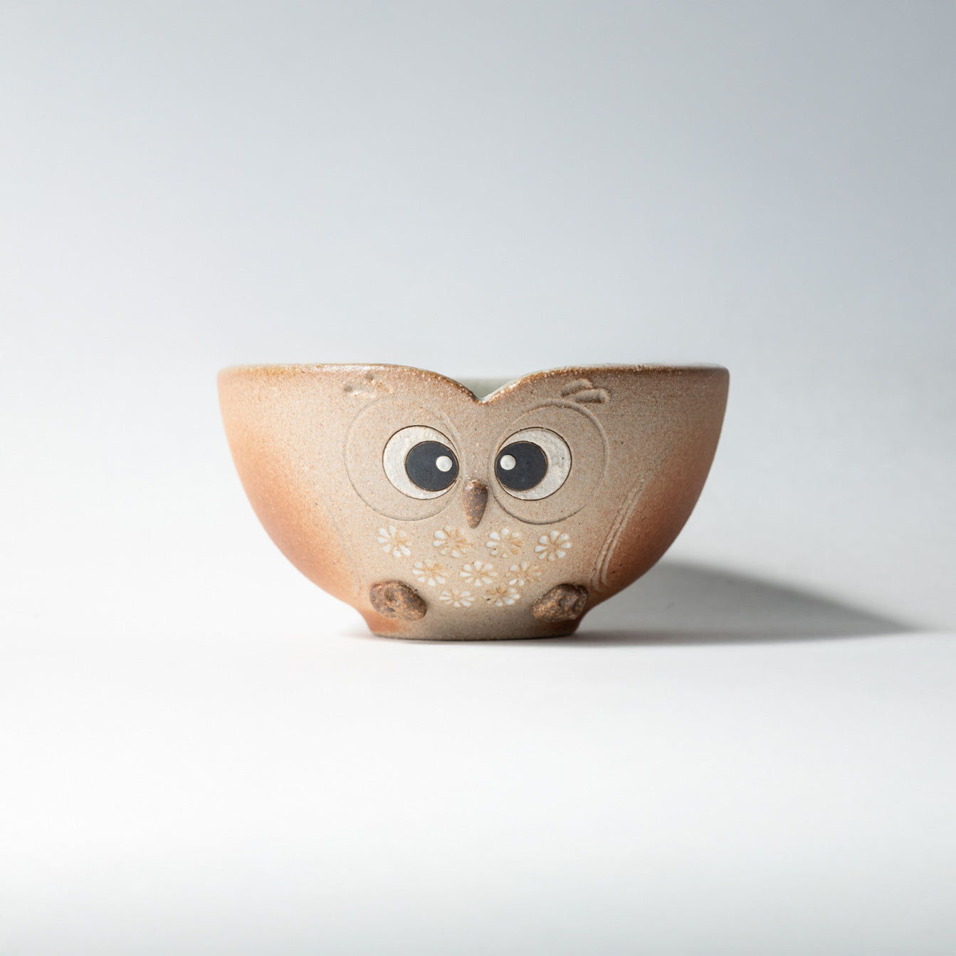 Handcrafted Shigaraki Owl Rice Bowl inWhite Owl, , – hoccori, made in Japan