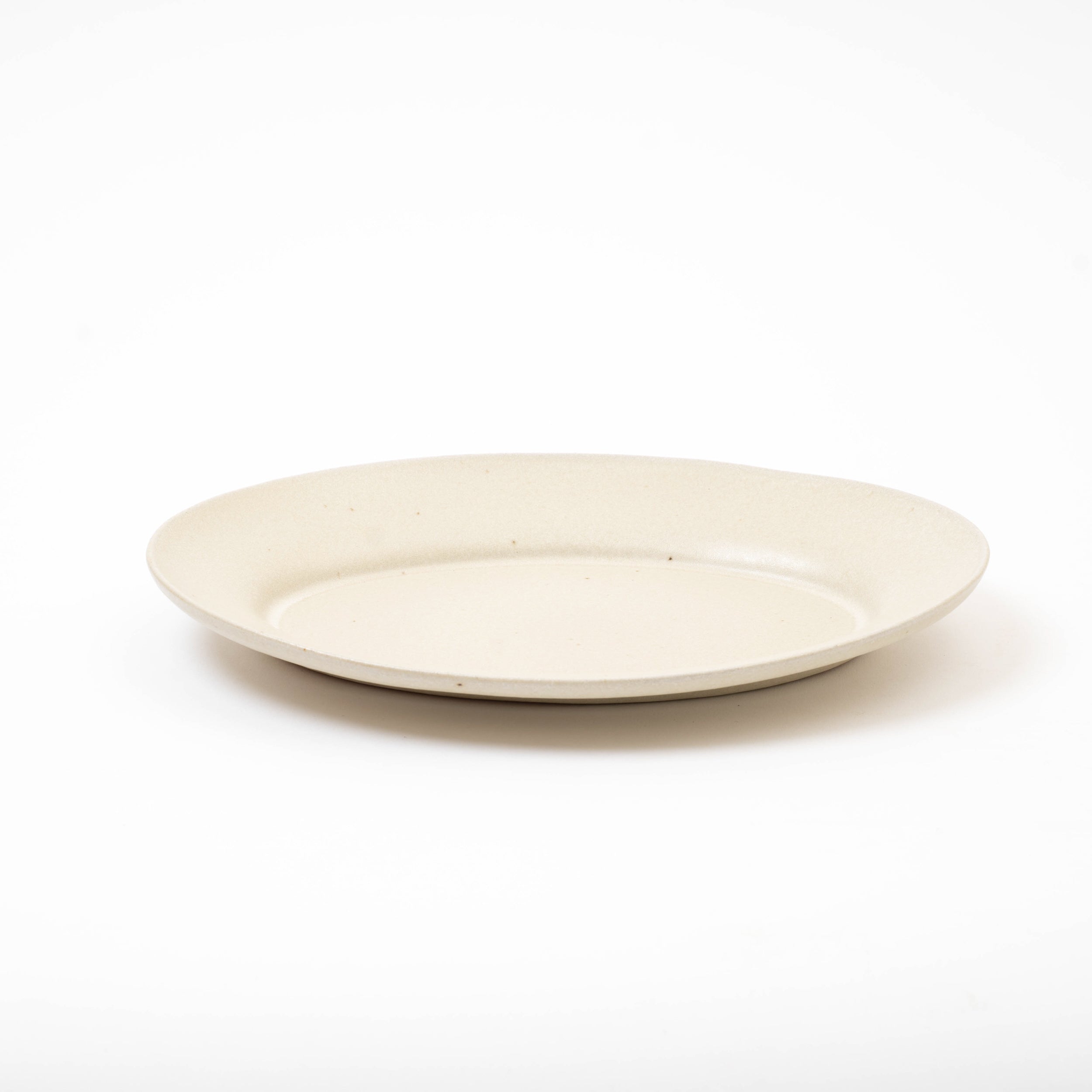 Handcrafted Shigaraki Rim Oval Plate L inNatural, , – TEIBAN WARE, made in Japan