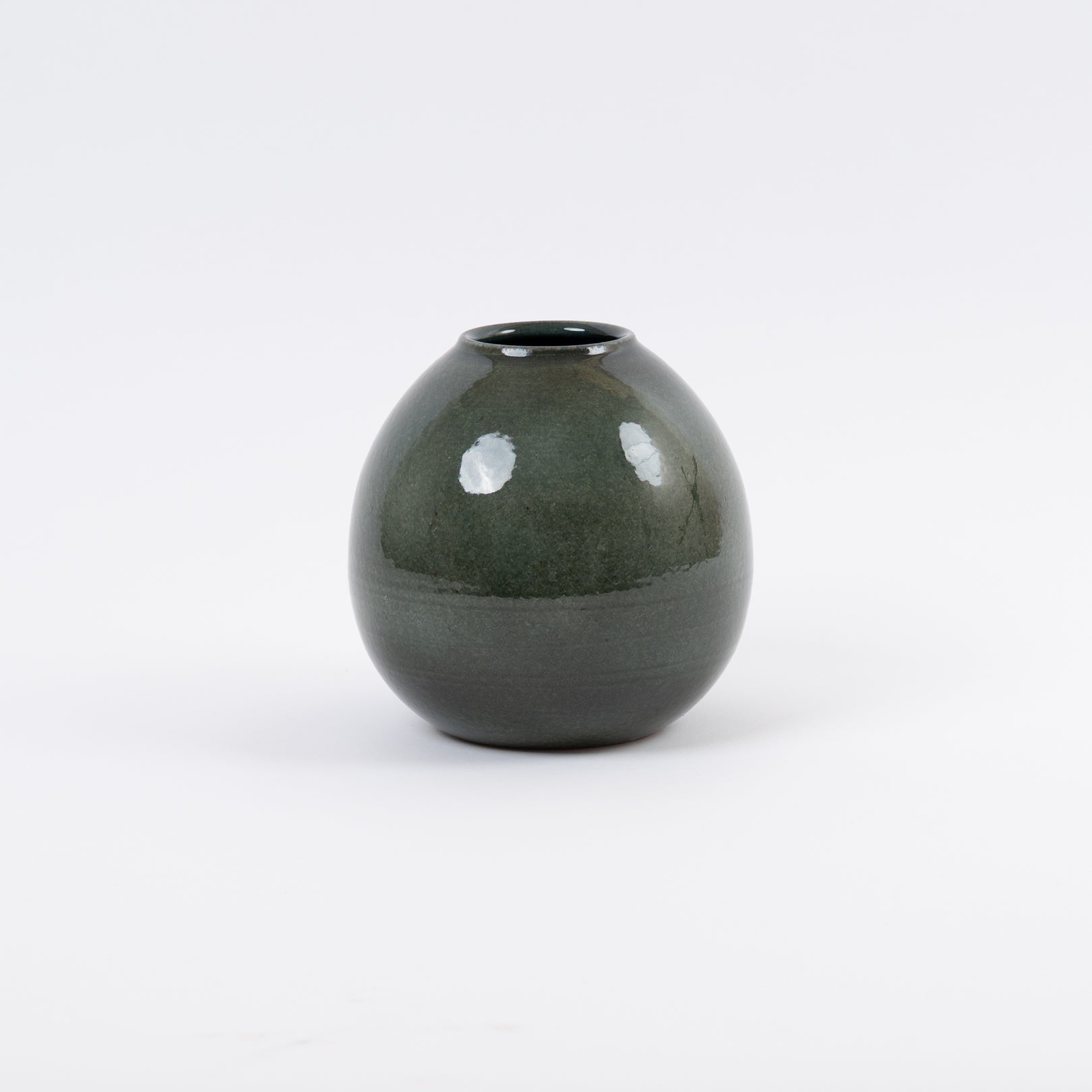 Handcrafted Shigaraki Round Vase inLeaf Green, , – ma, made in Japan