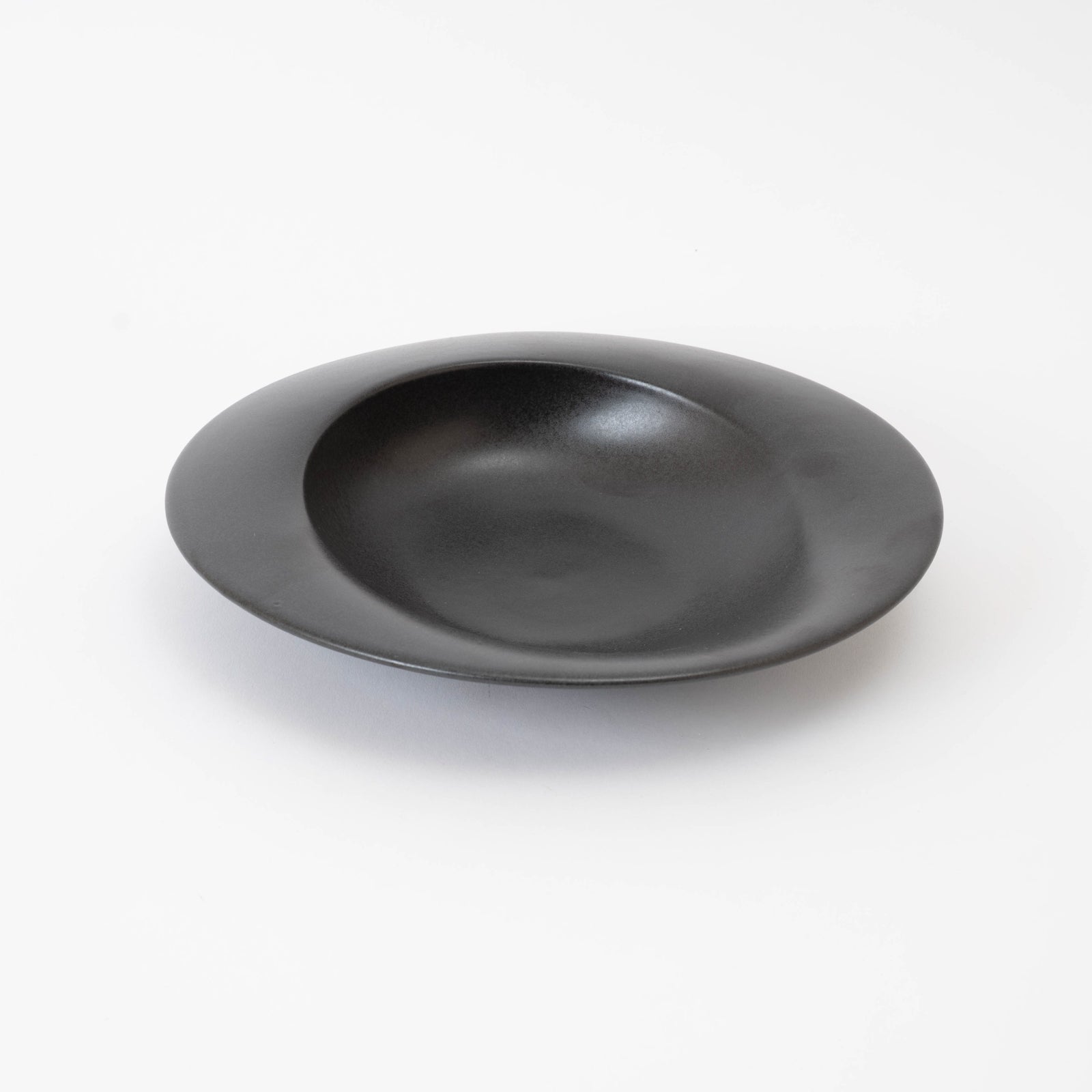 Handcrafted Shigaraki scoop L inBlack, , – secca, made in Japan