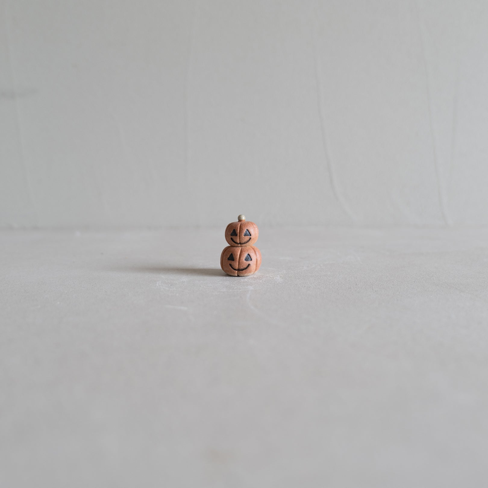 Handcrafted Shigaraki Small Dolls inGhost, , – Halloween, made in Japan