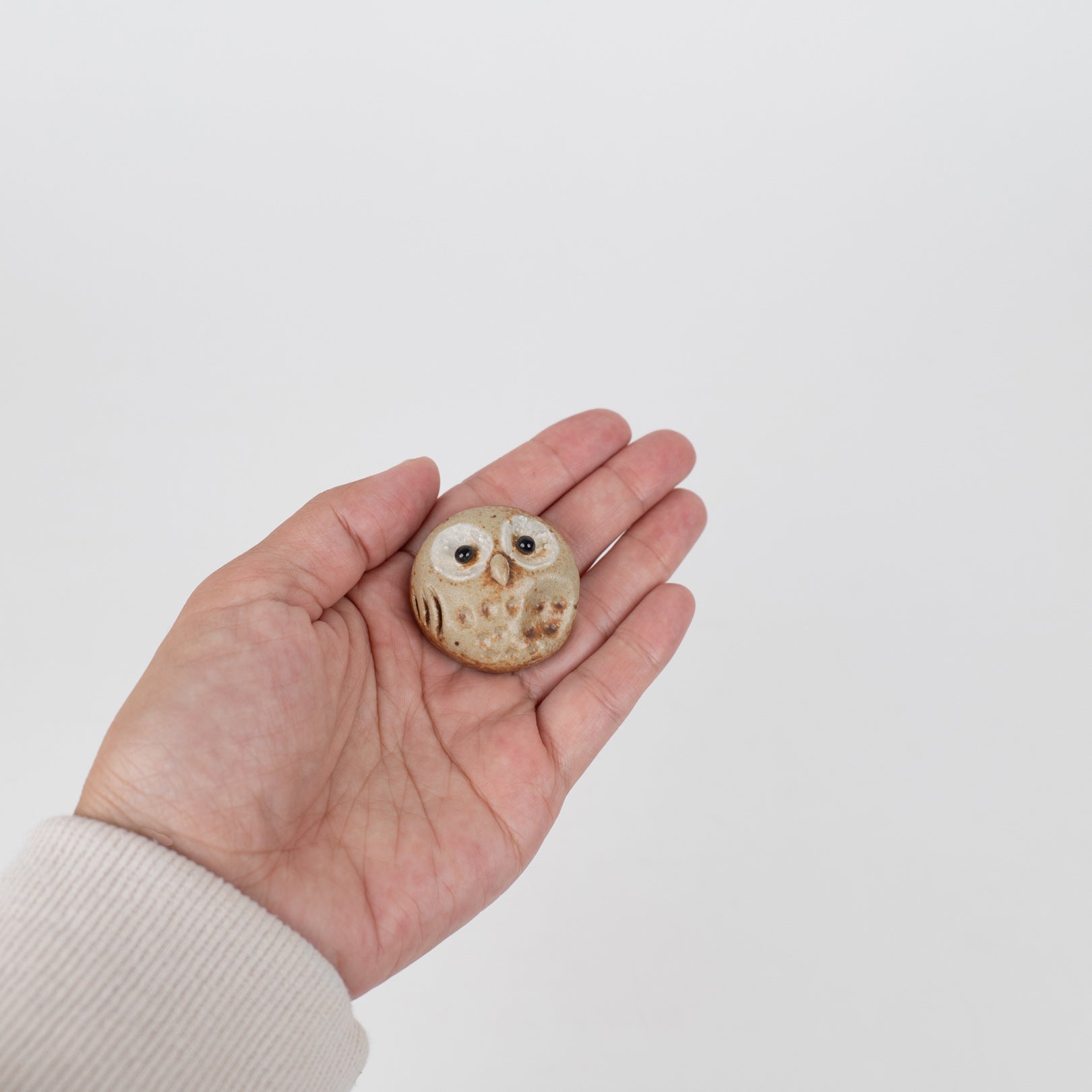 Handcrafted Shigaraki Small Owl Chopstick Rests inPerfectly Round Owl, , – hoccori, made in Japan