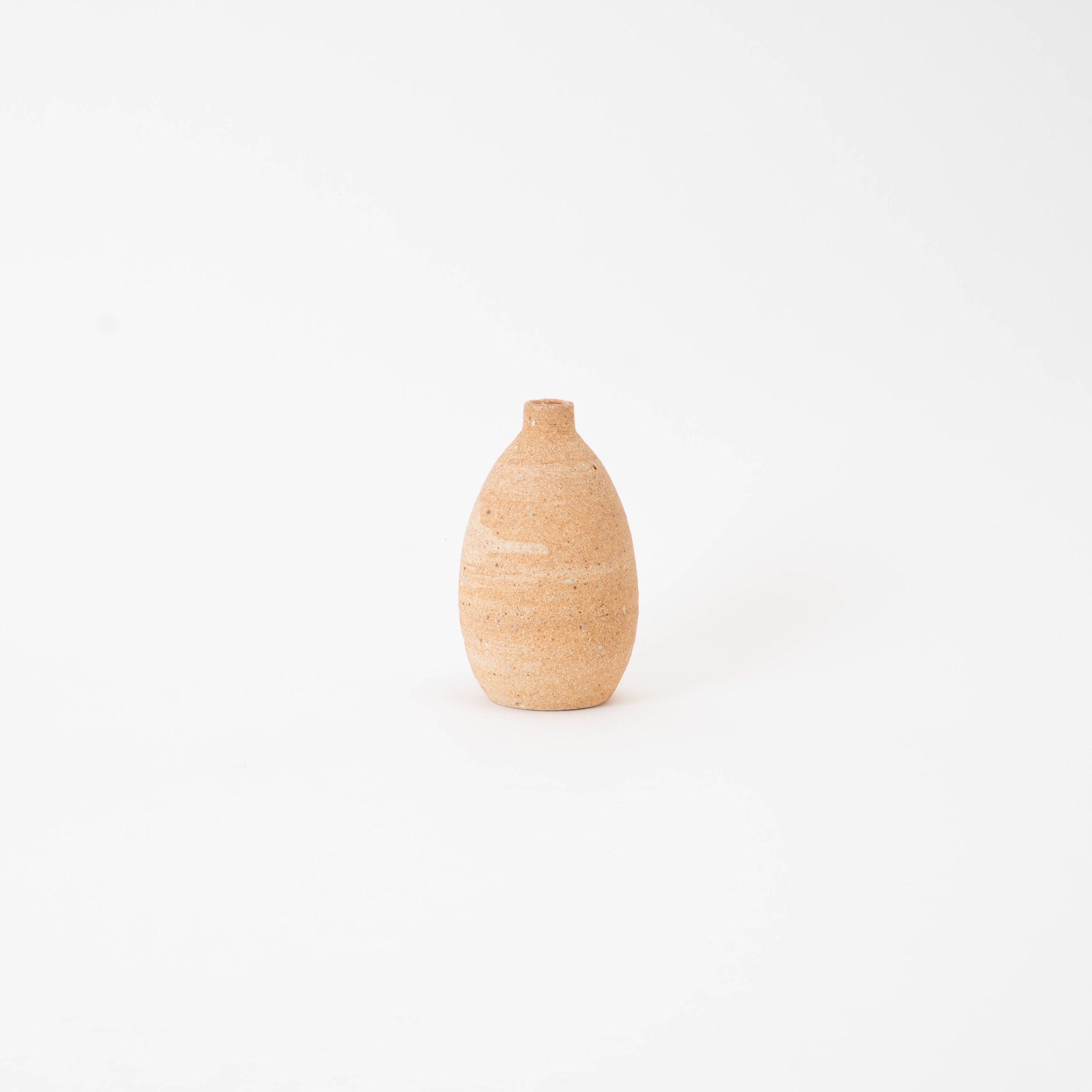 Handcrafted Shigaraki Small Vase inScarlet, , – HIBI, made in Japan