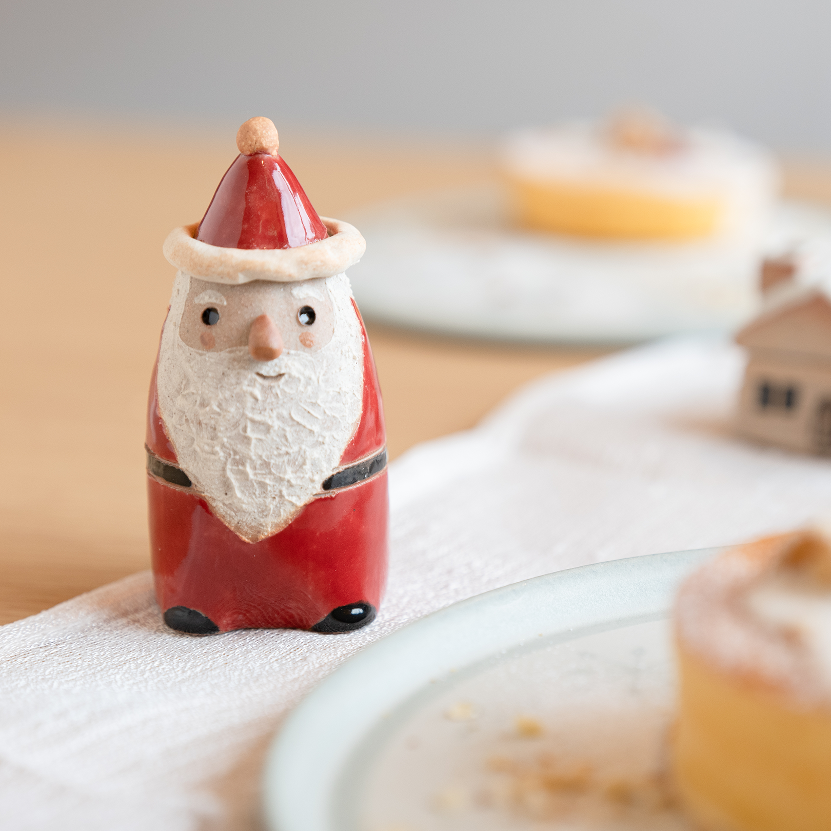Handcrafted Shigaraki Tall Santa in, , – Christmas, made in Japan