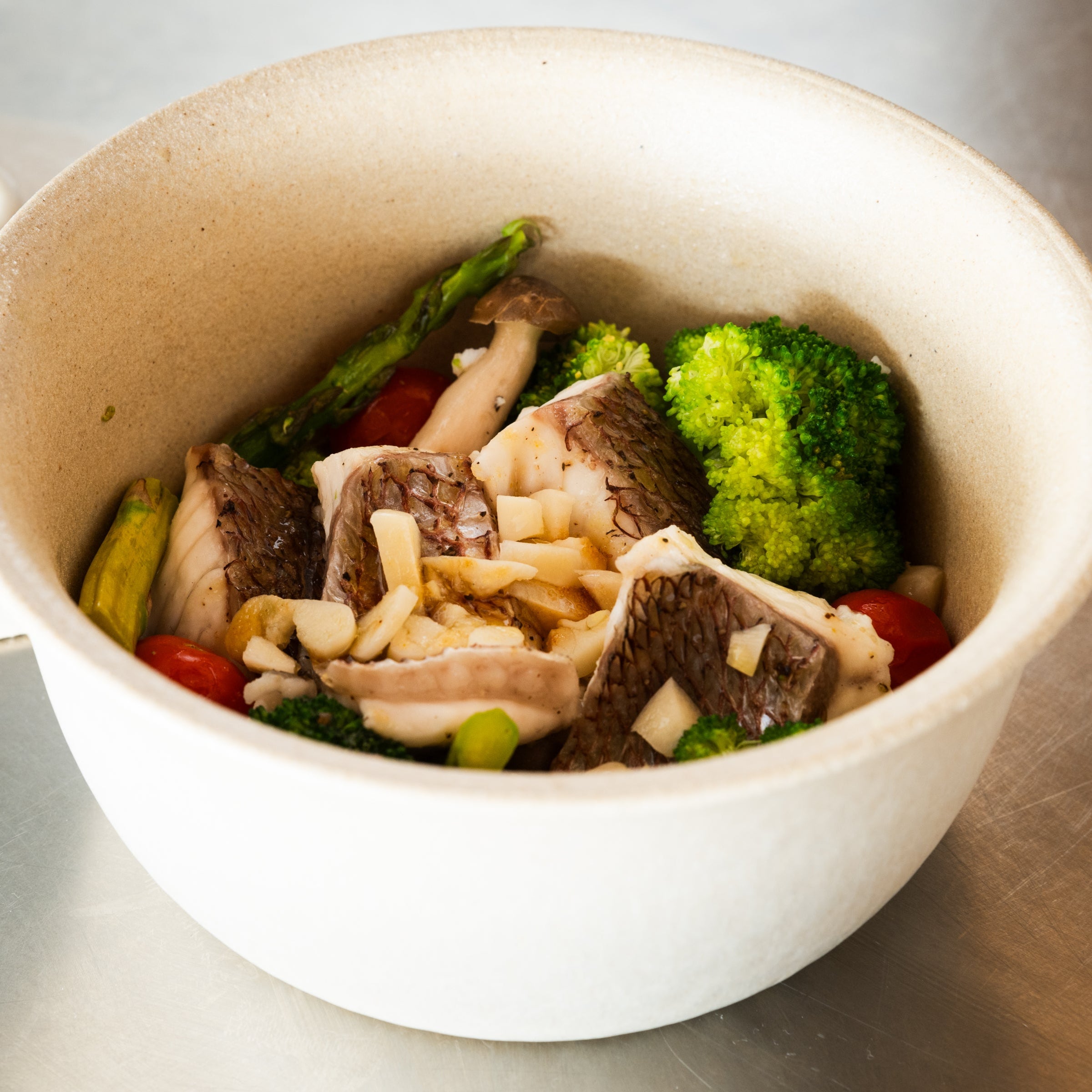 Microwave Clay Steamer-handmade Shigaraki Kitchenware / Steamers-Clay Cooking Utensils-Meizan Kiln