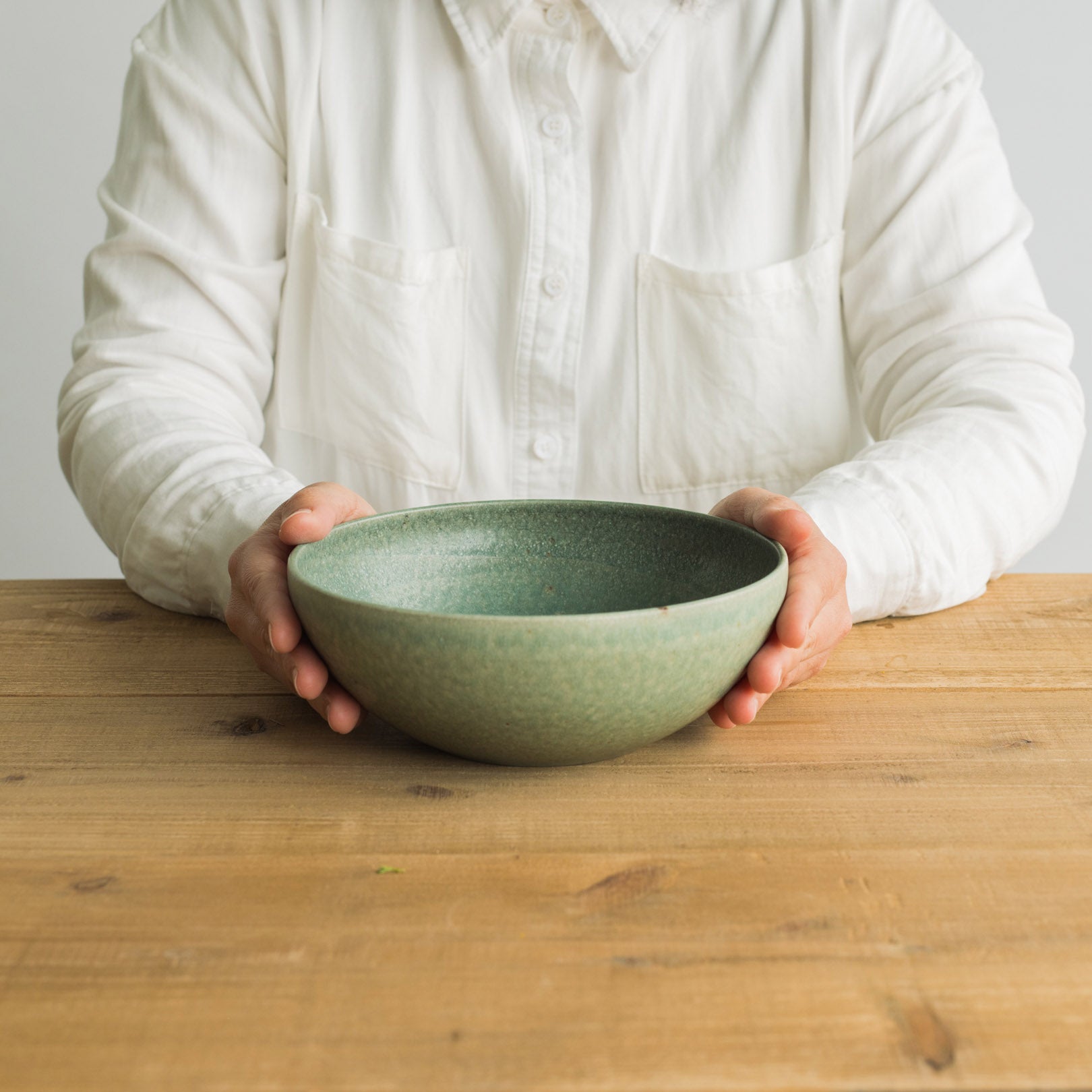 Handcrafted Shigaraki Bowl L inReddish Black, , – TEIBAN WARE, made in Japan