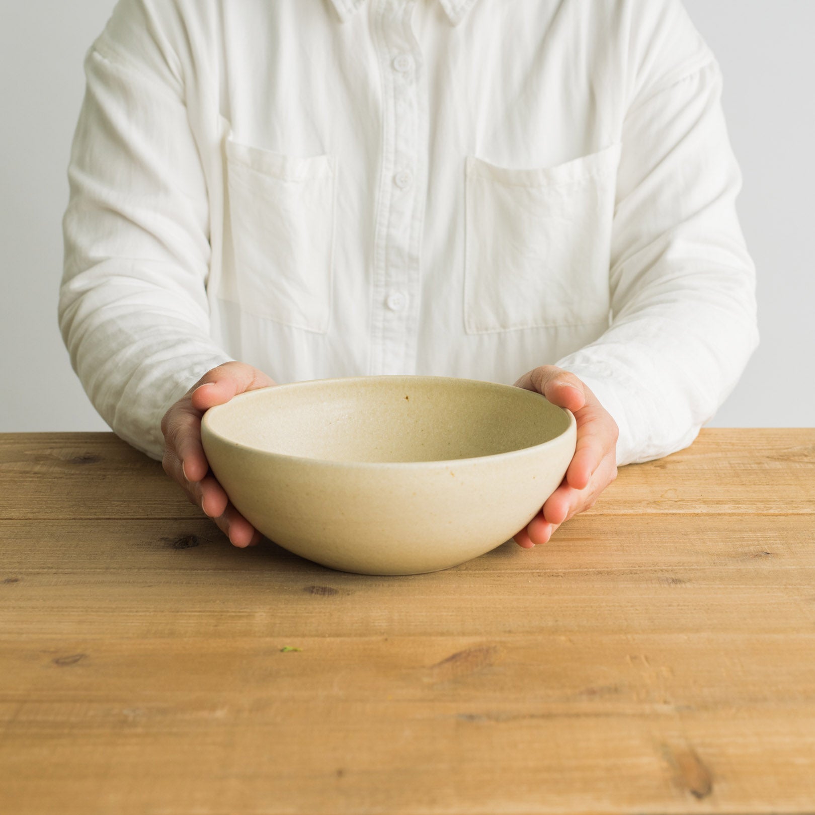 Handcrafted Shigaraki Bowl L inReddish Black, , – TEIBAN WARE, made in Japan