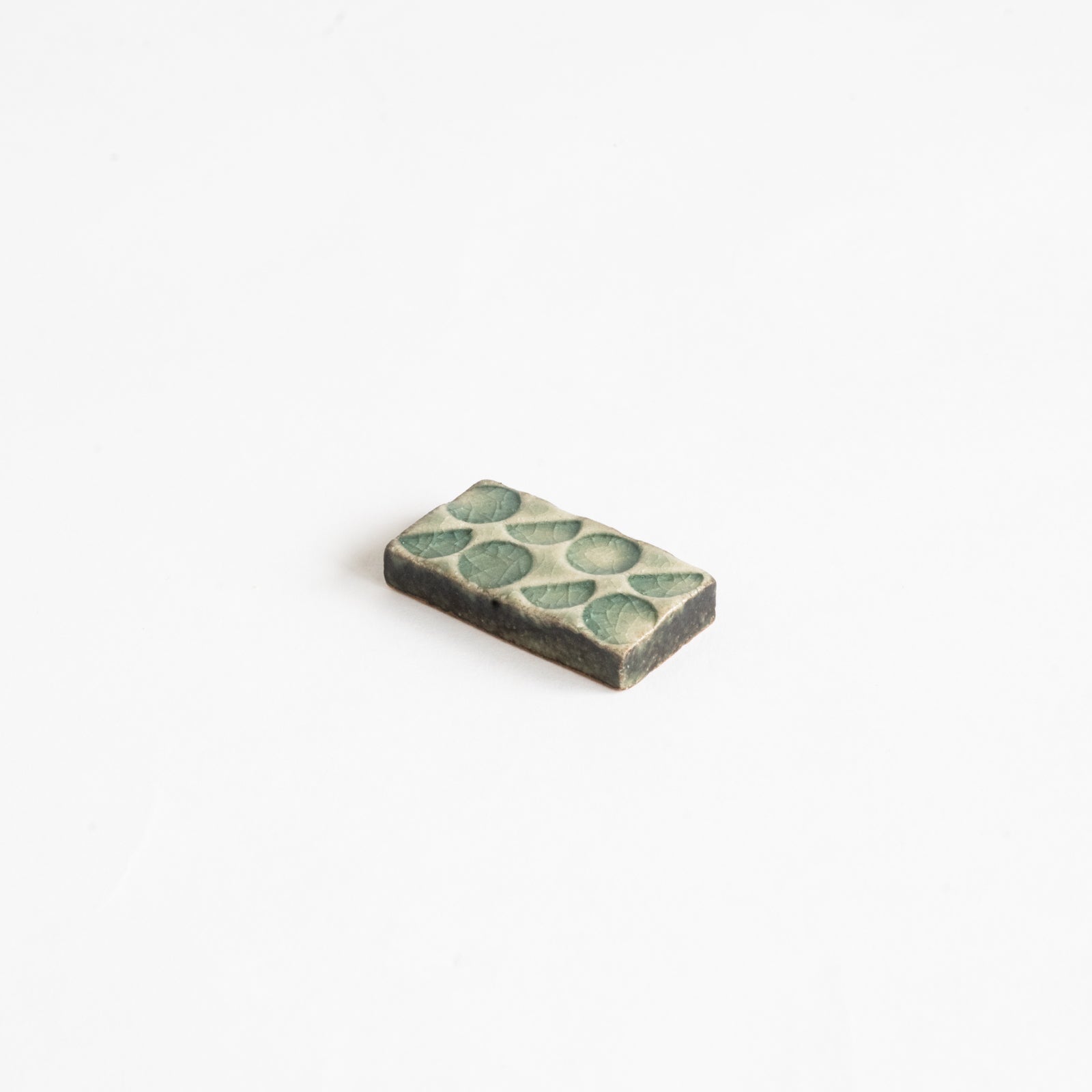 Handcrafted Shigaraki Chopstick Rests inCeladon, , – Hitotsuki, made in Japan