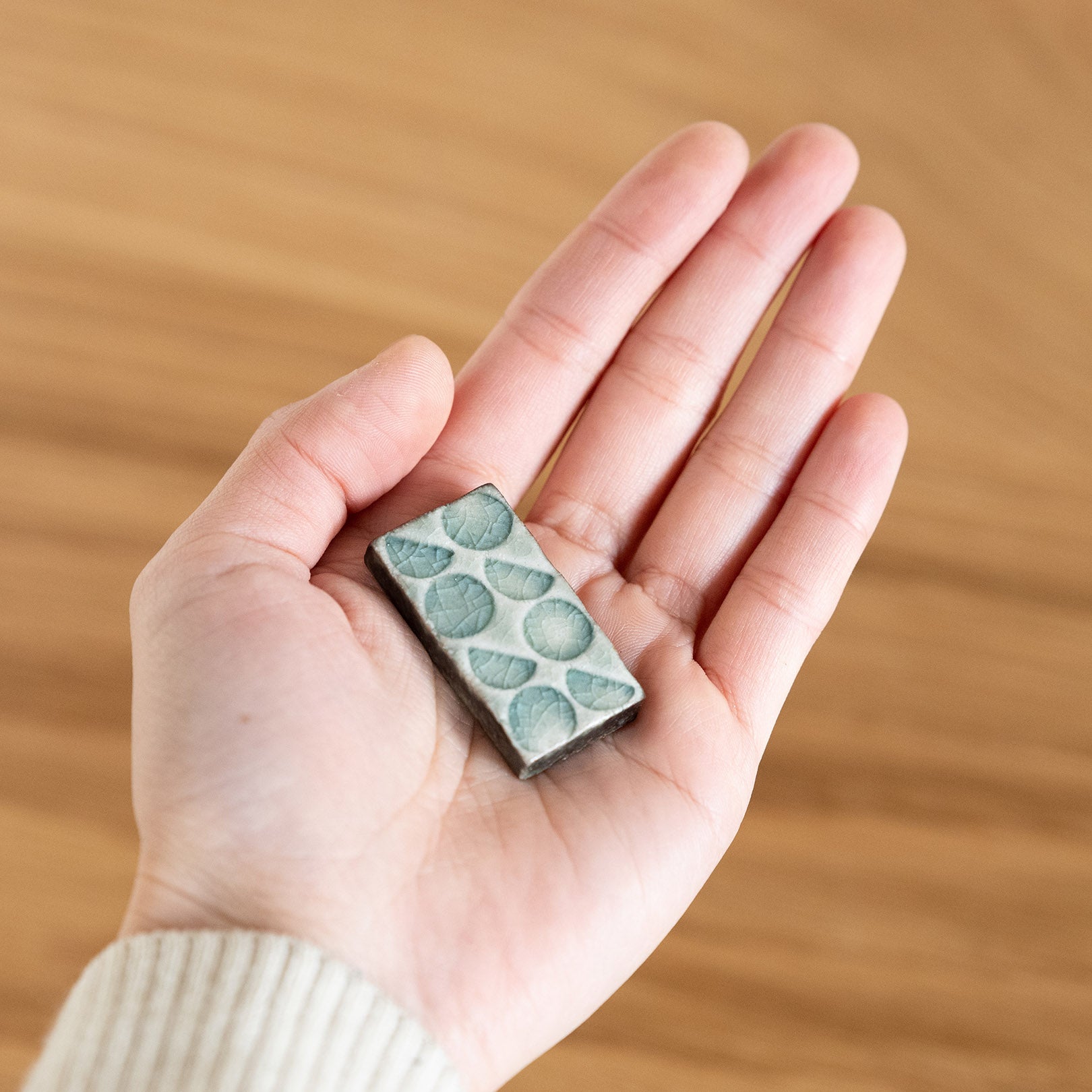 Handcrafted Shigaraki Chopstick Rests inCeladon, , – Hitotsuki, made in Japan