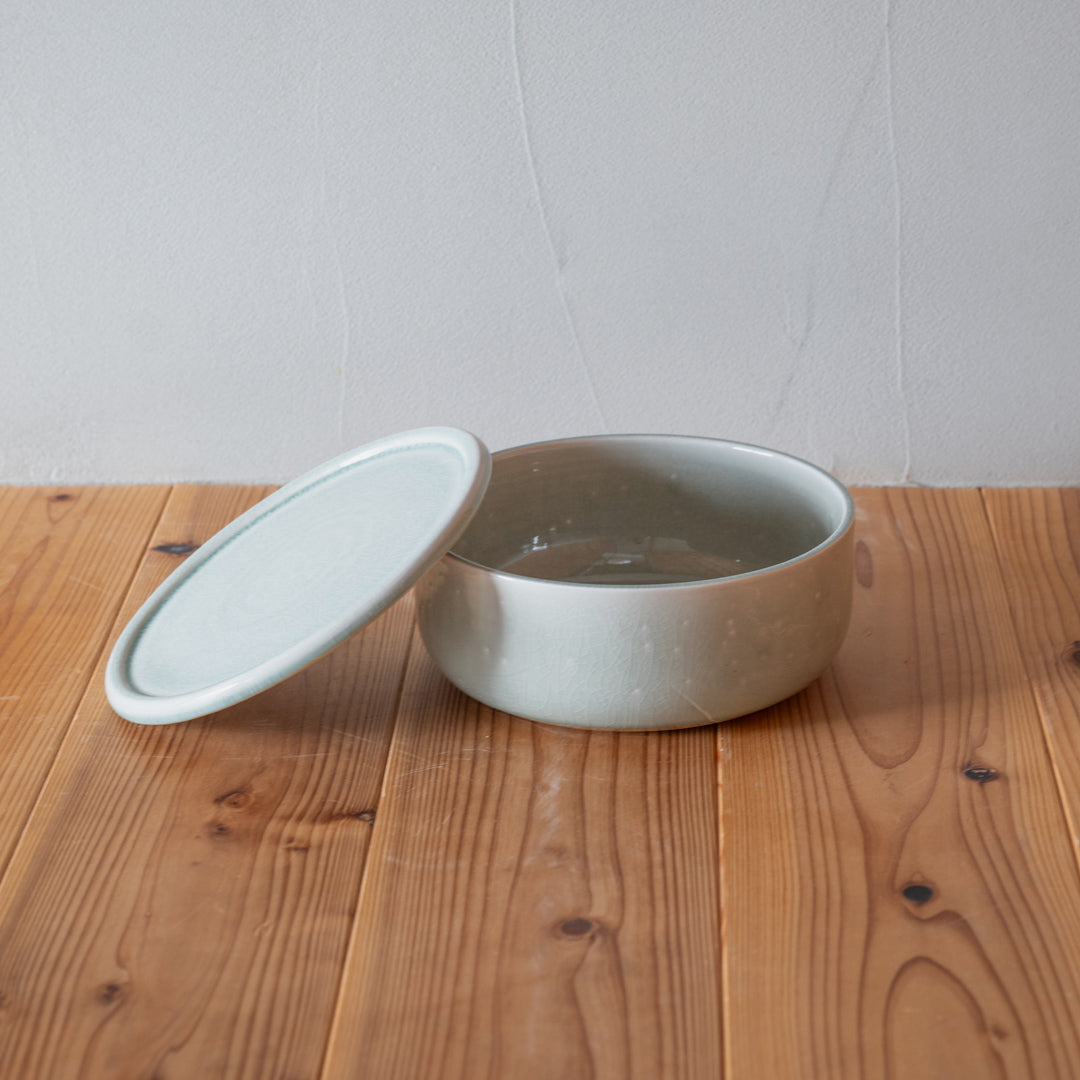 Handcrafted Shigaraki Compact Pickling Jar inWhite, , – Clay Cooking Utensils, made in Japan