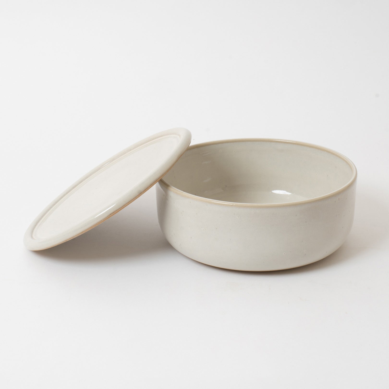 Handcrafted Shigaraki Compact Pickling Jar inWhite, , – Clay Cooking Utensils, made in Japan