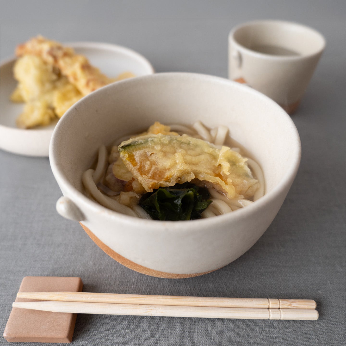 Handcrafted Shigaraki Donburi Bowl inWhite, , – codomono, made in Japan
