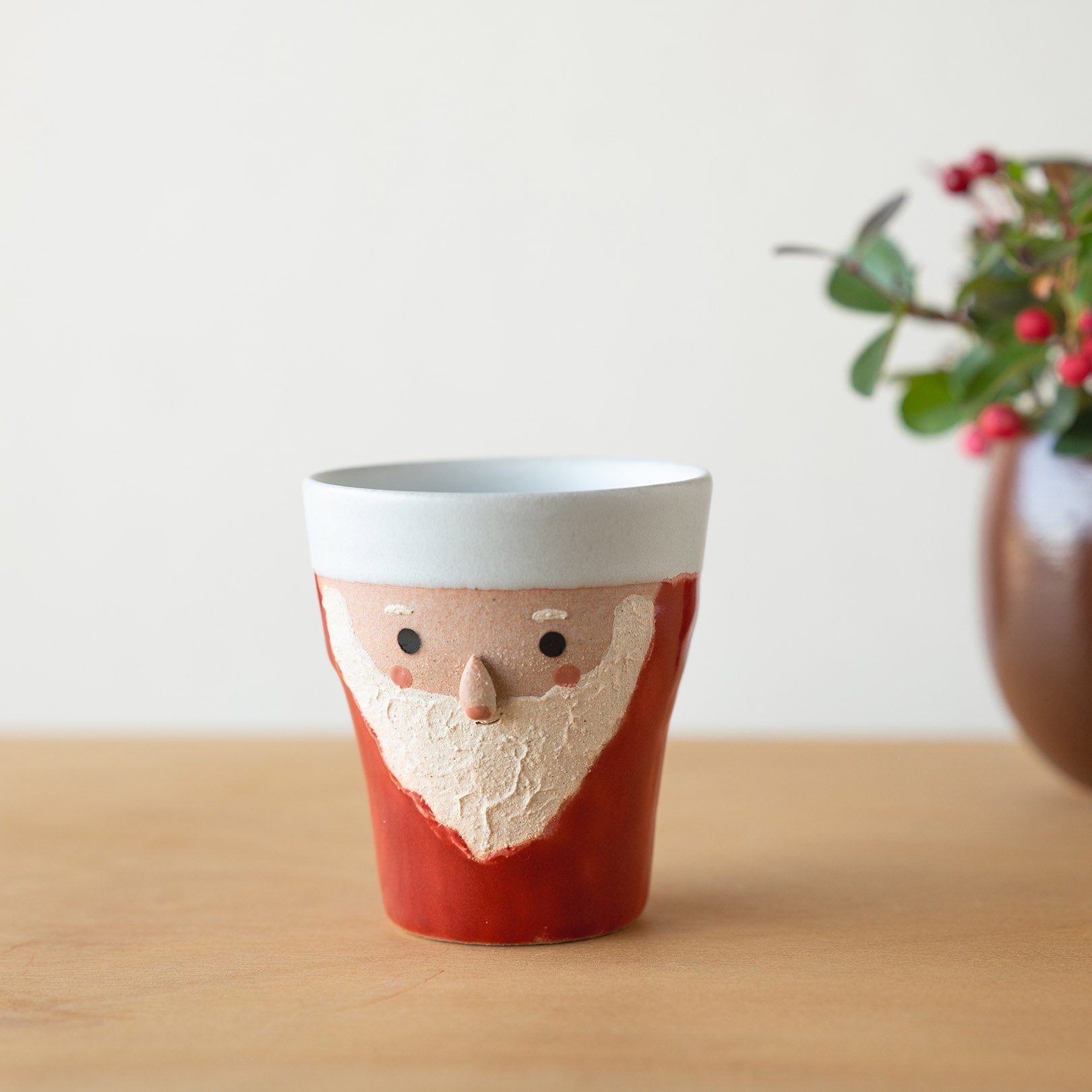 Handcrafted Shigaraki Festive Cup inSanta, , – Christmas, made in Japan