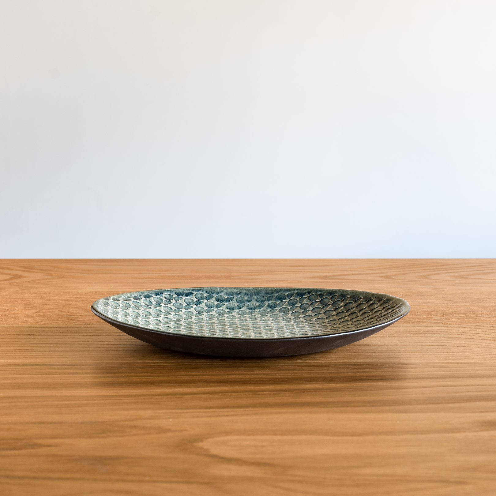 Handcrafted Shigaraki Flat Plate Big inCeladon, , – Hitotsuki, made in Japan