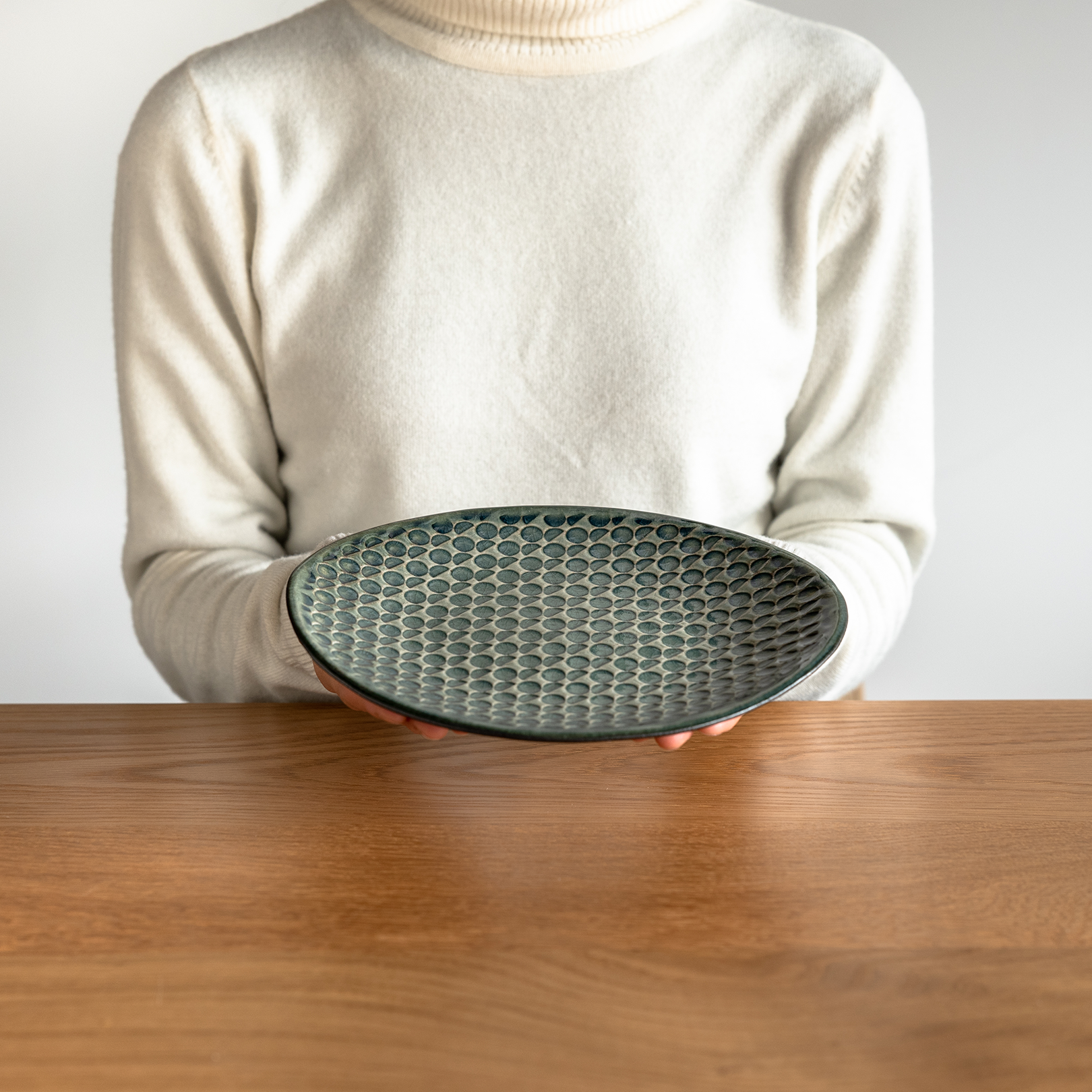 Handcrafted Shigaraki Flat Plate Medium inCeladon, , – Hitotsuki, made in Japan