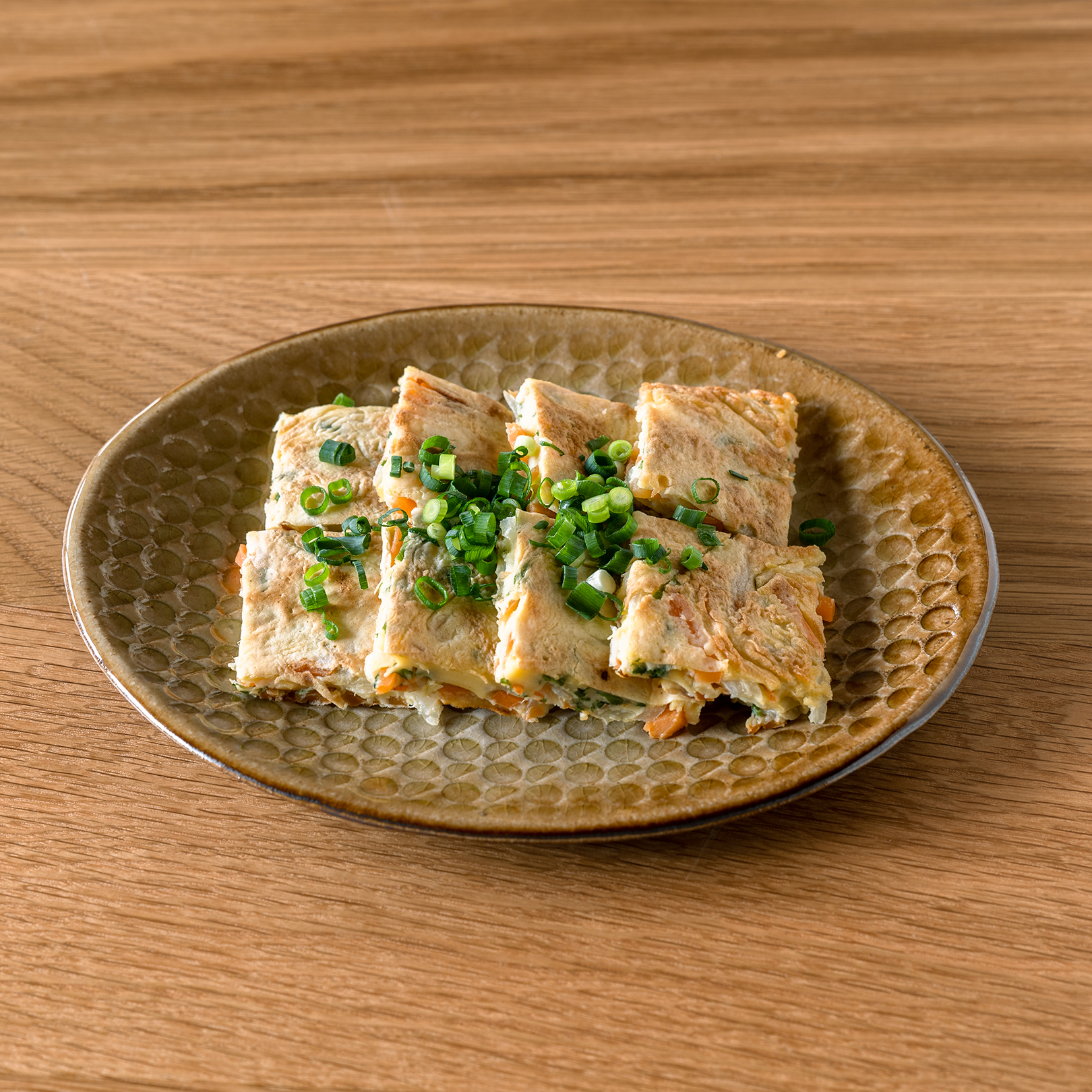 Handcrafted Shigaraki Flat Plate Medium inCeladon, , – Hitotsuki, made in Japan
