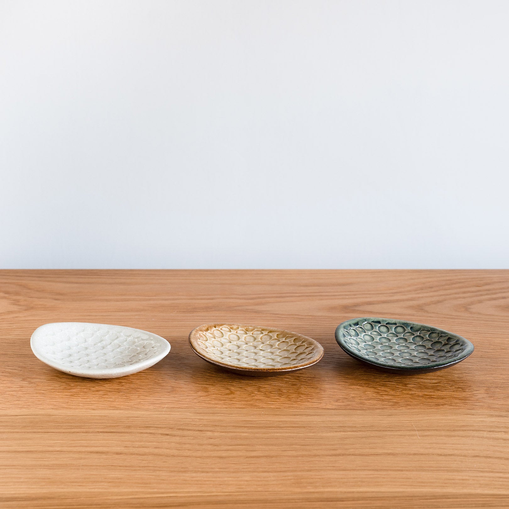 Handcrafted Shigaraki Flat Plate Mini inCeladon, , – Hitotsuki, made in Japan