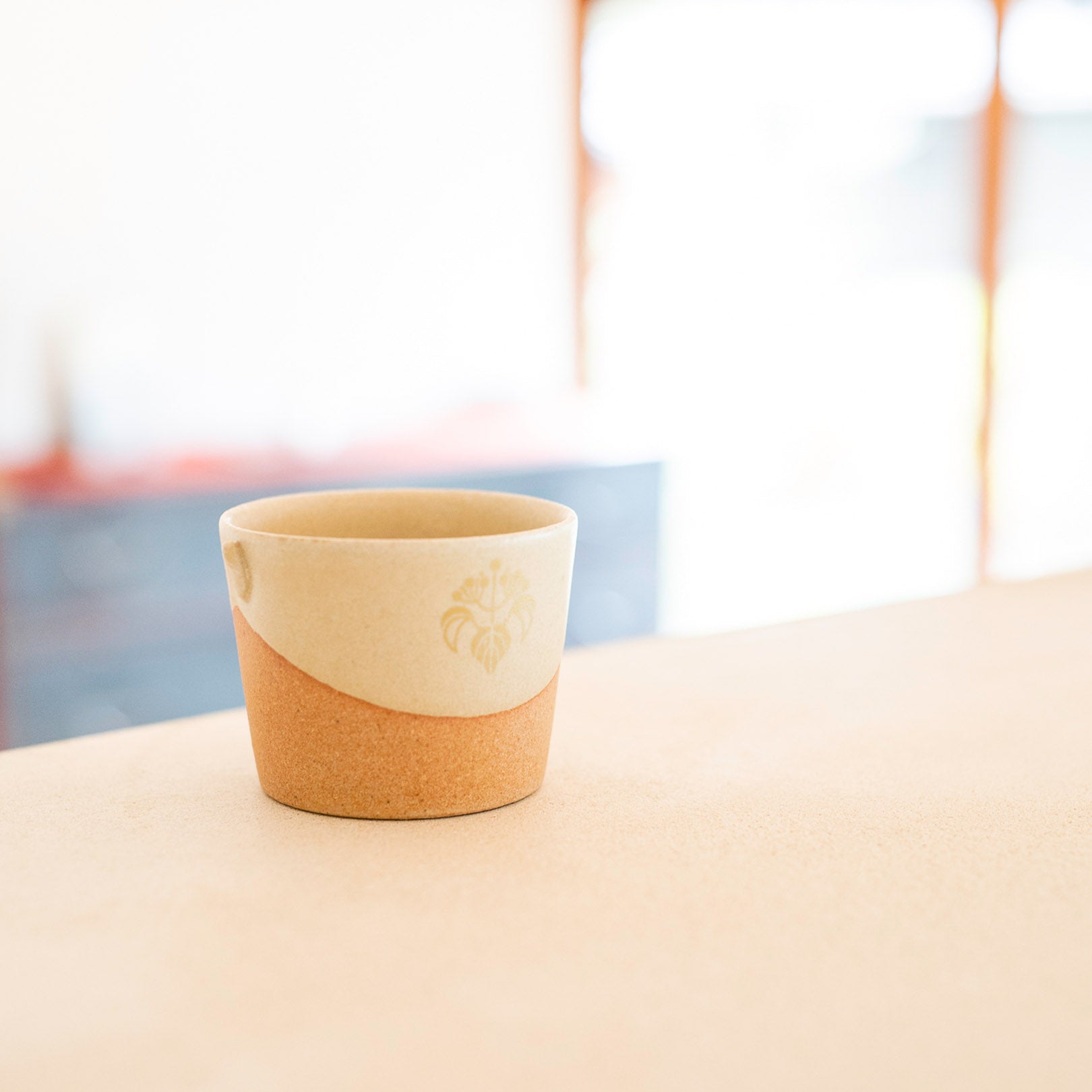 Handcrafted Shigaraki Floral Emblem Matching Cup Small inScarlet, , – Floral Emblem, made in Japan