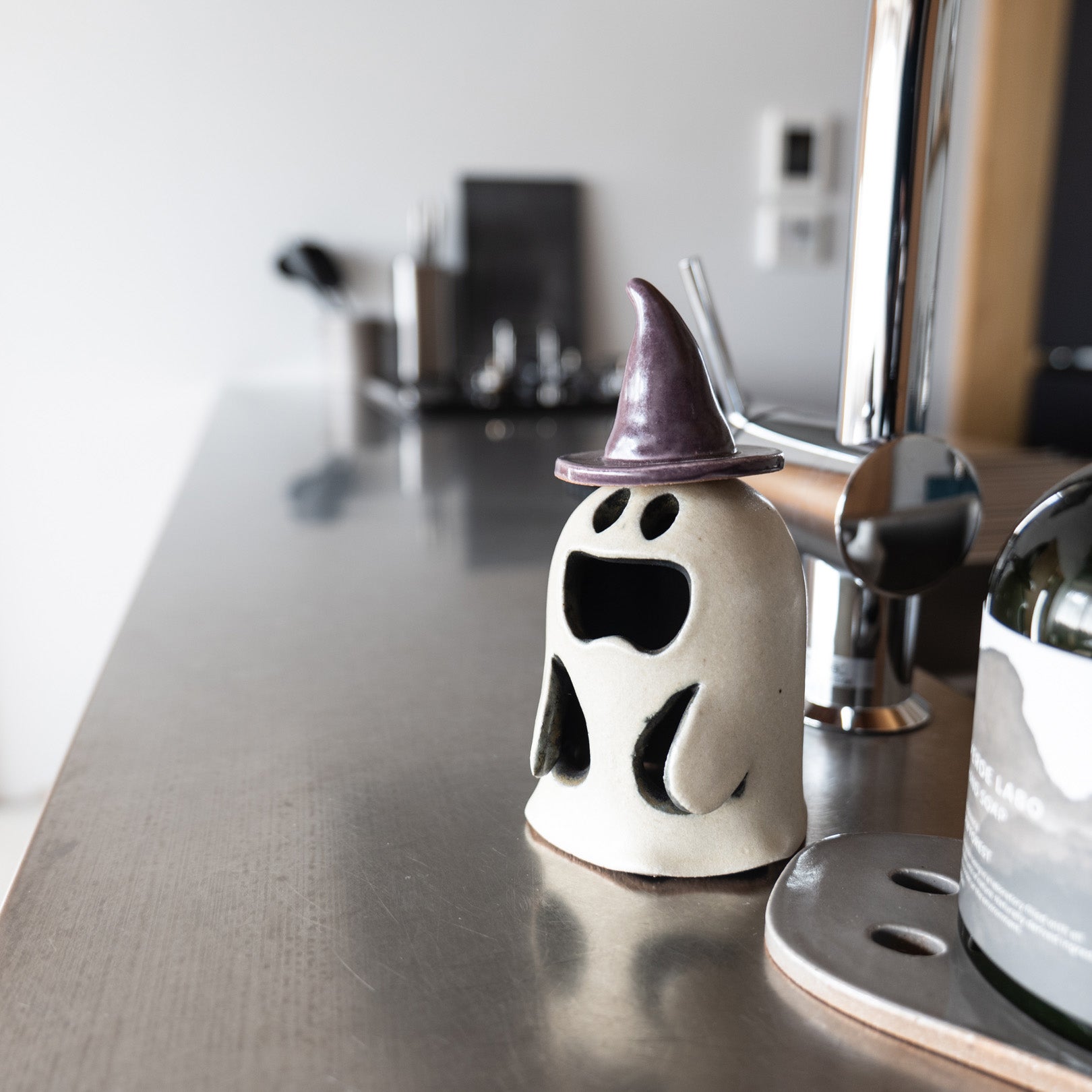Handcrafted Shigaraki Ghost inLarge, , – Halloween, made in Japan