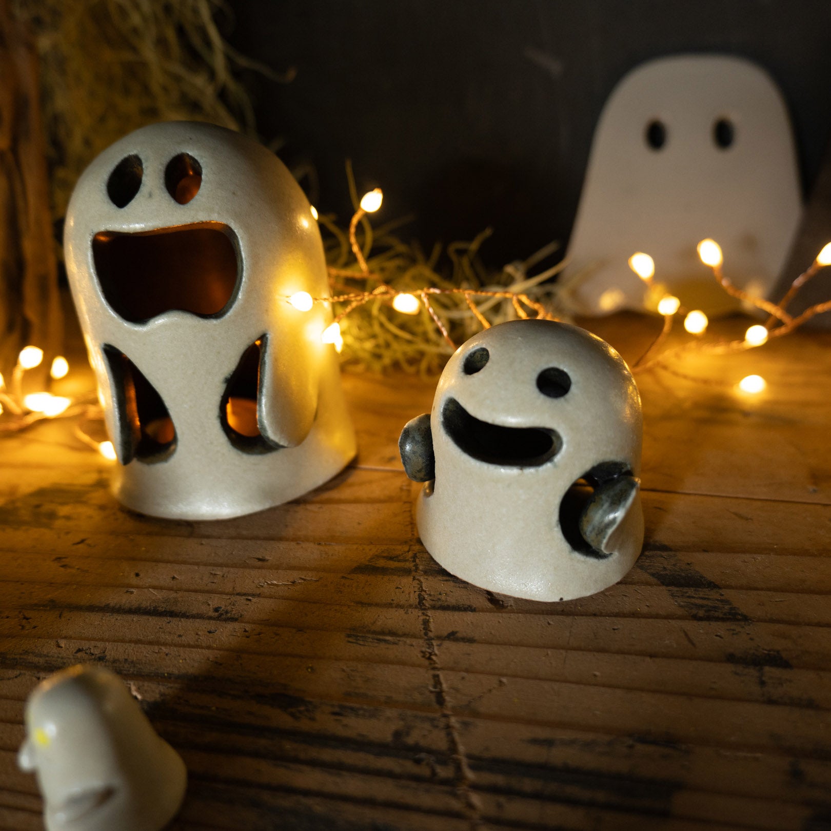 Handcrafted Shigaraki Ghost inLarge, , – Halloween, made in Japan
