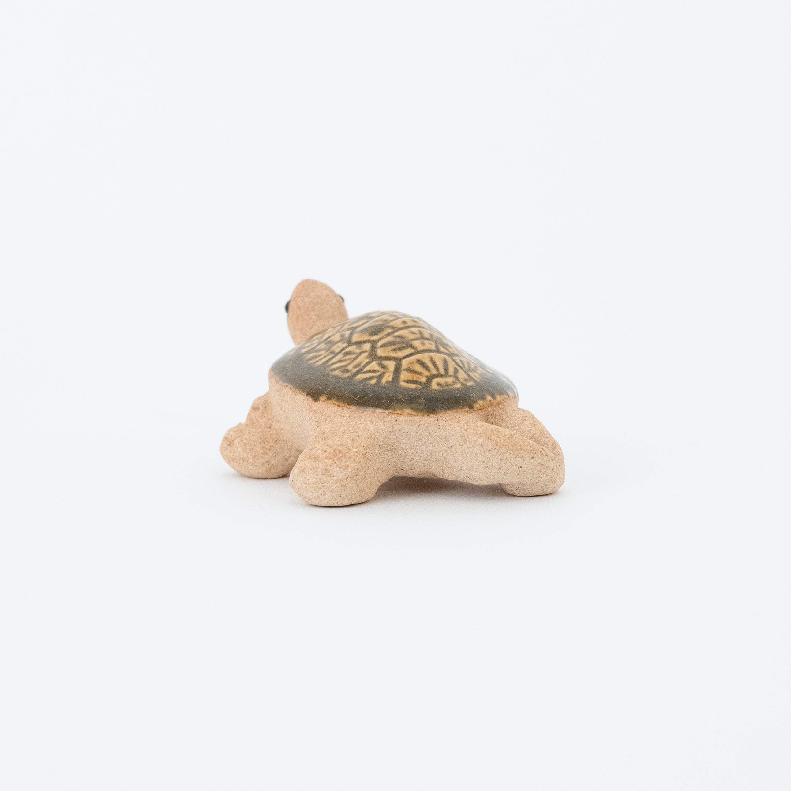 Handcrafted Shigaraki Hand Towel Turtle inNo.2, , – hoccori, made in Japan