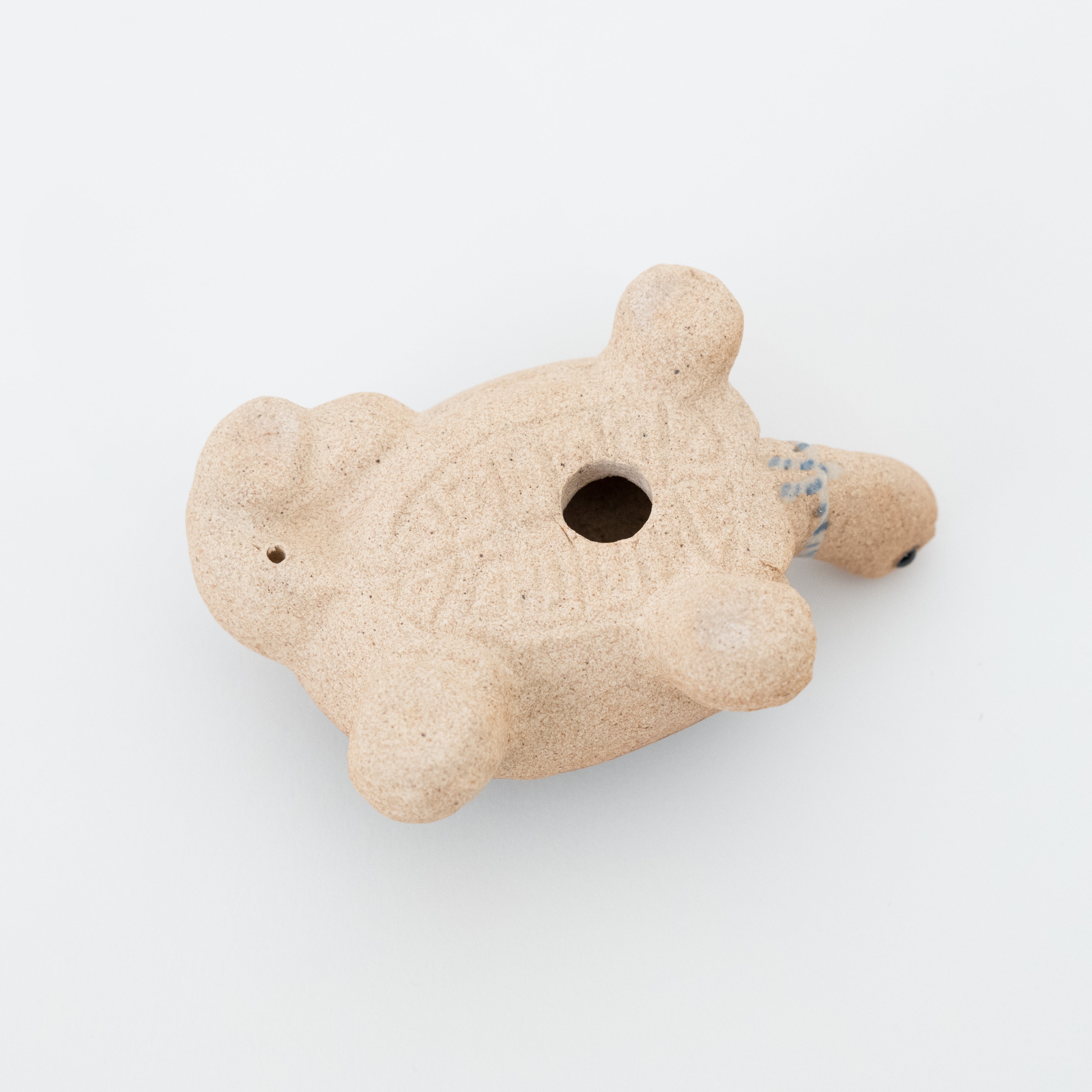 Handcrafted Shigaraki Hand Towel Turtle inNo.2, , – hoccori, made in Japan