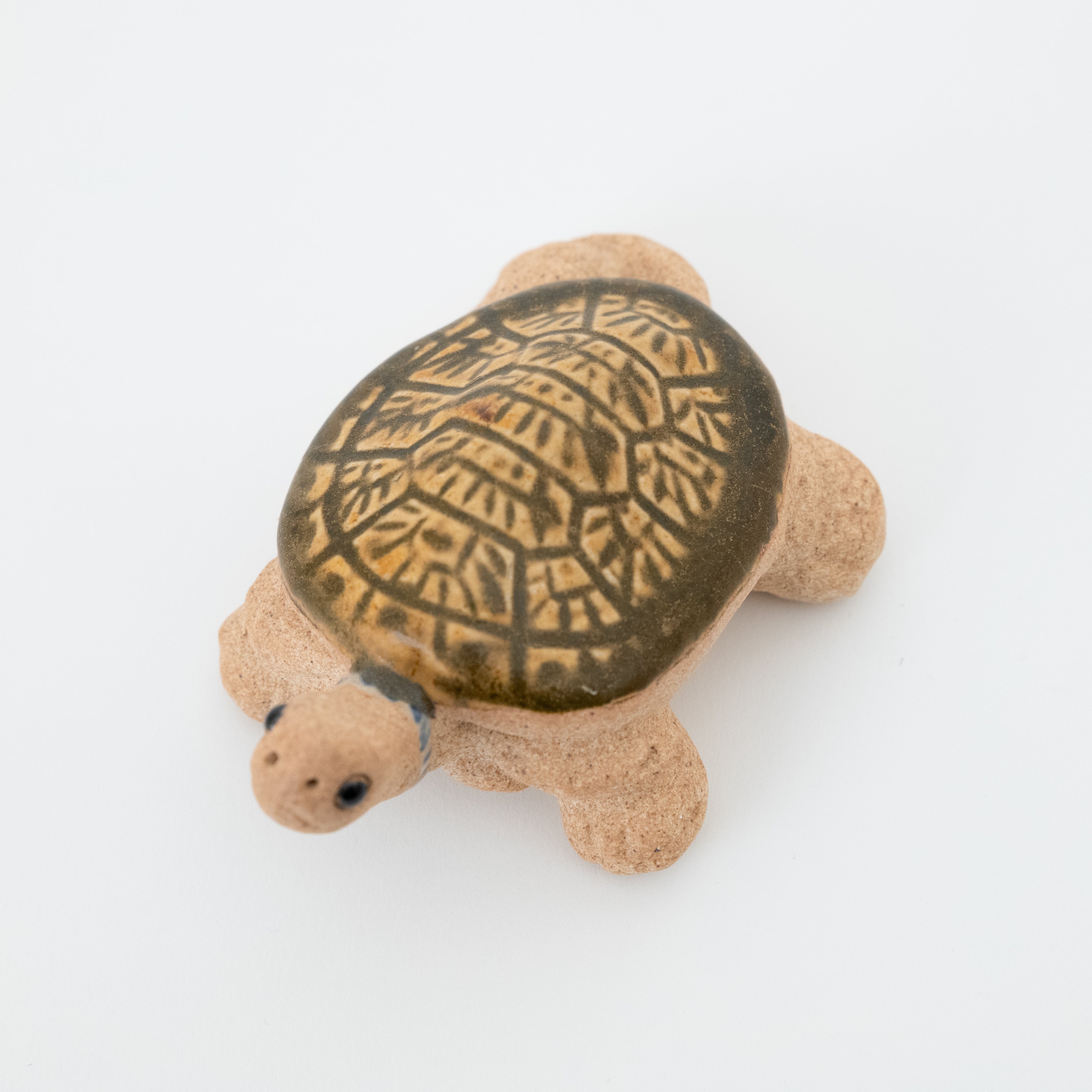 Handcrafted Shigaraki Hand Towel Turtle inNo.2, , – hoccori, made in Japan
