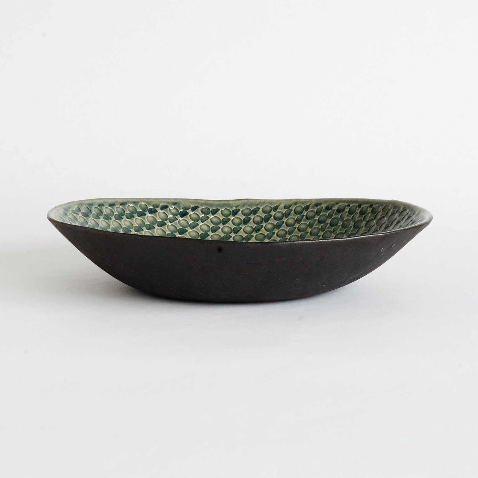 Deep Plate Big-handmade Shigaraki Tableware / Bowls-Hitotsuki-Meizan Kiln