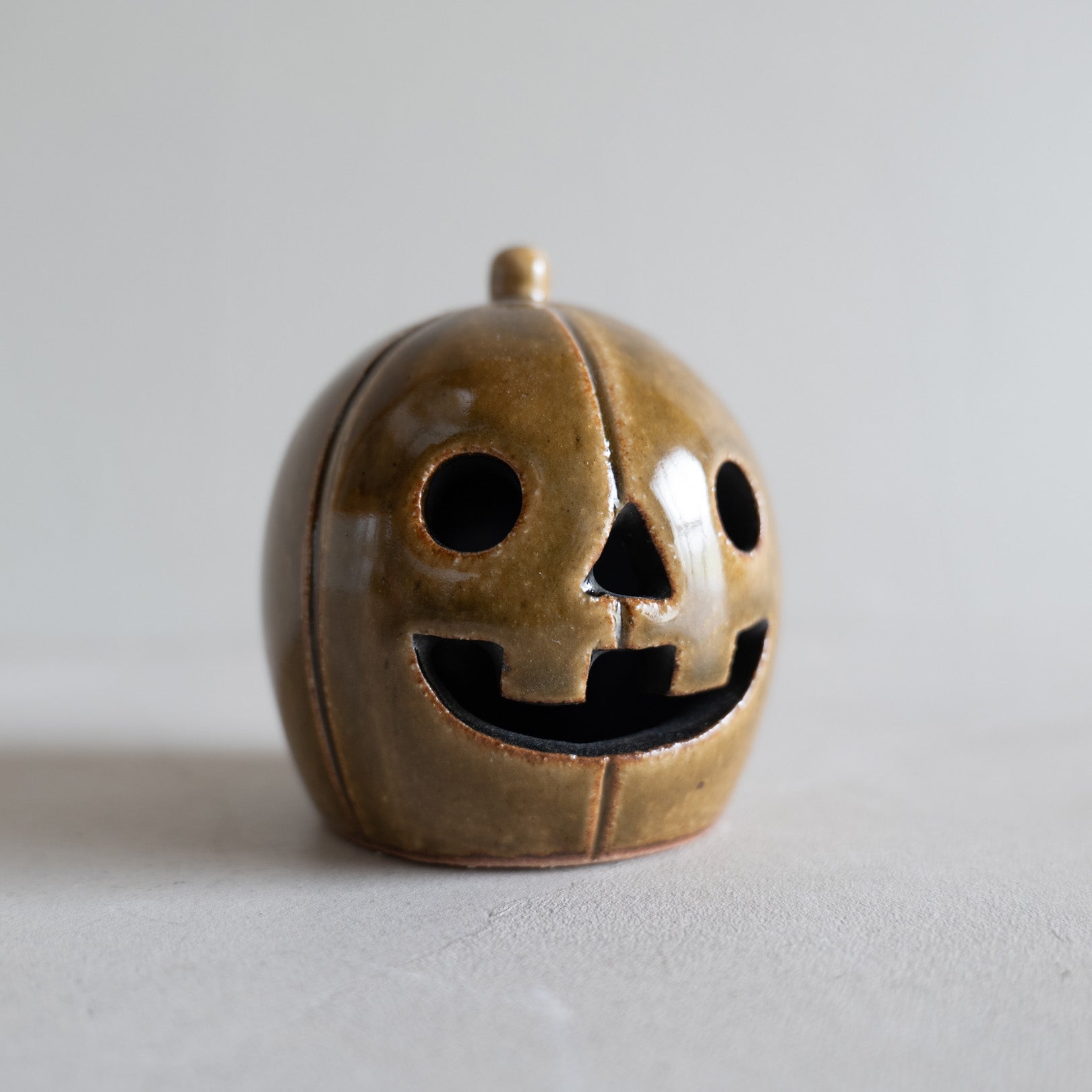 Handcrafted Shigaraki Large Pumpkin inGreen, , – Halloween, made in Japan