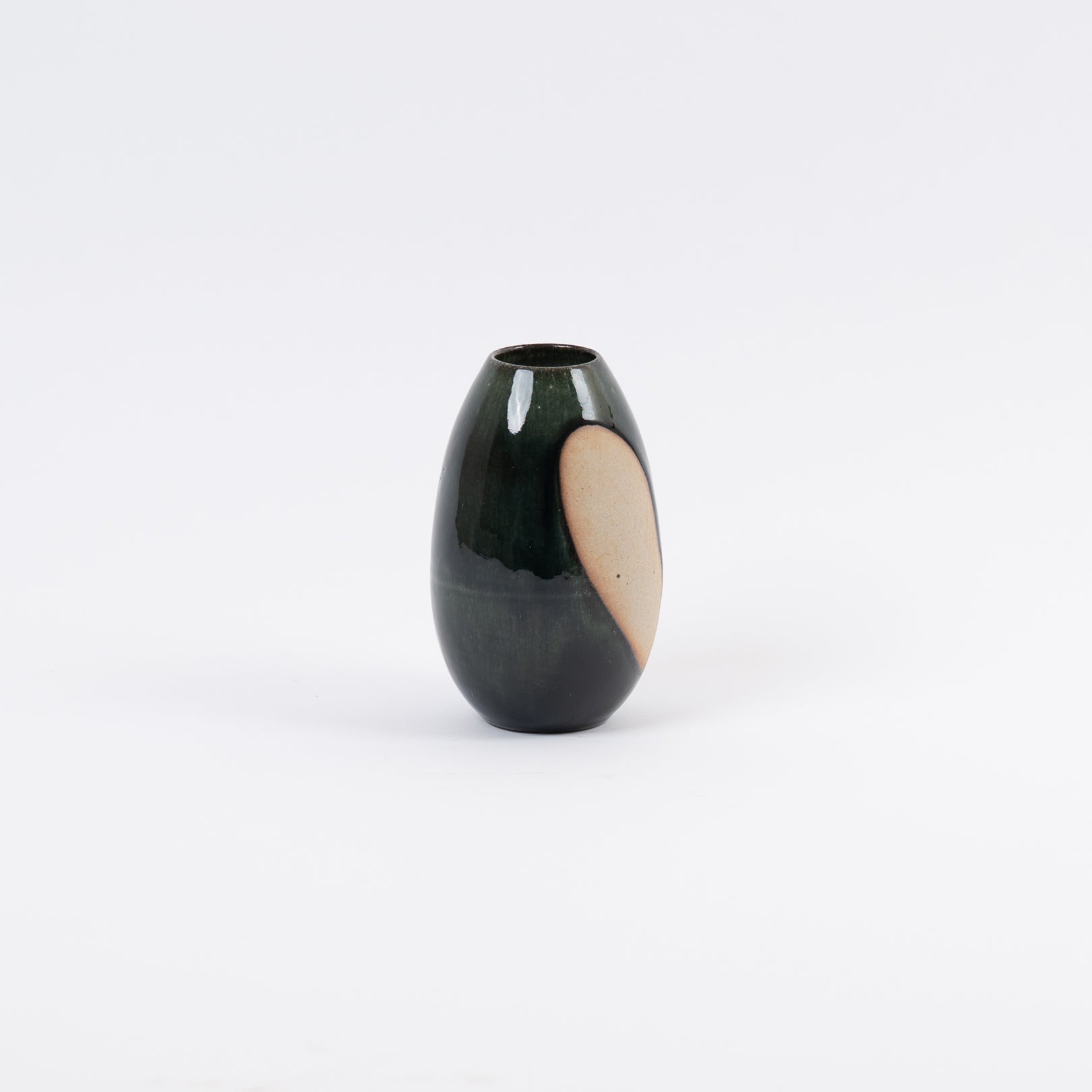 Handcrafted Shigaraki Medium Vase inIvory, , – ma, made in Japan