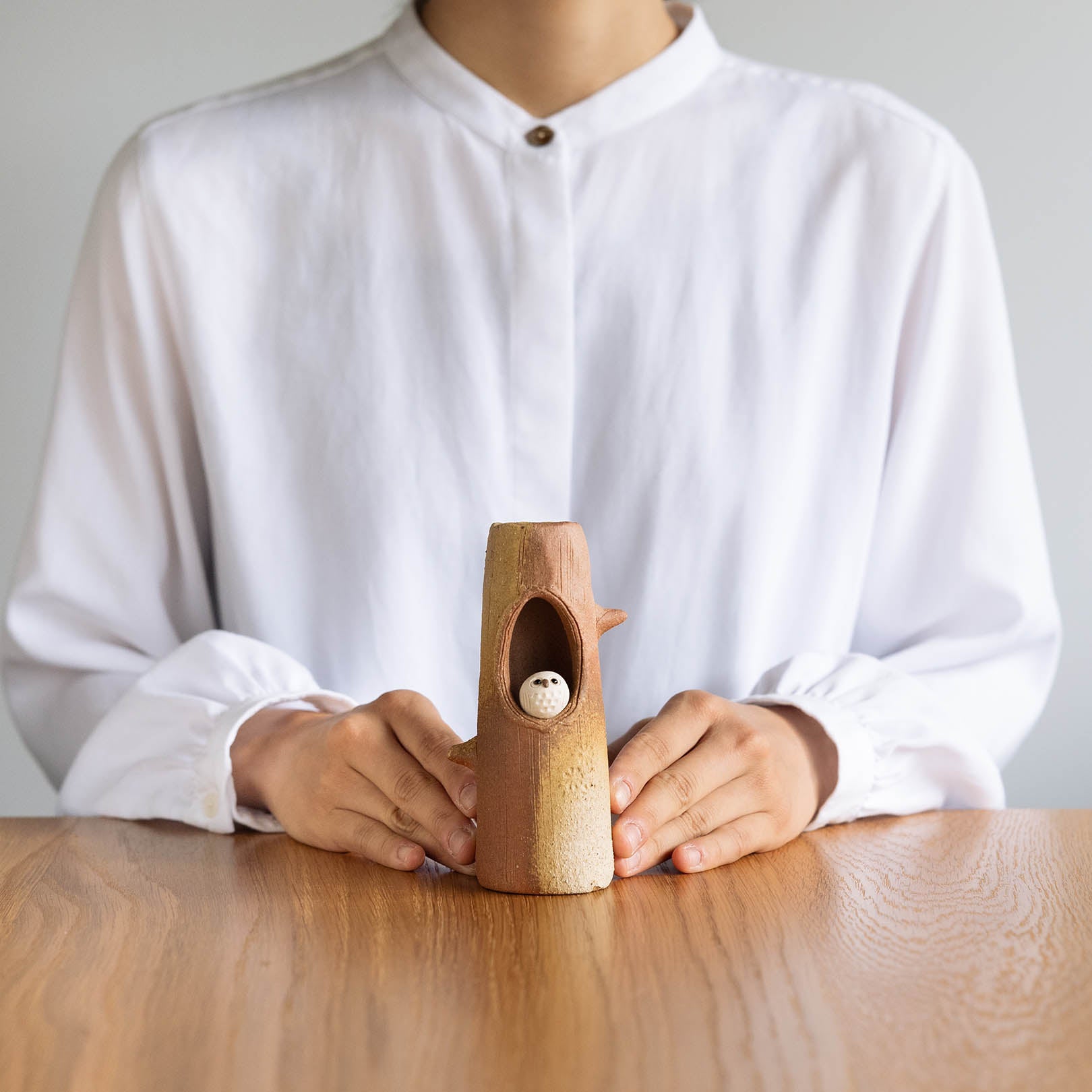 Handcrafted Shigaraki Mini Owl Vase in, , – hoccori, made in Japan