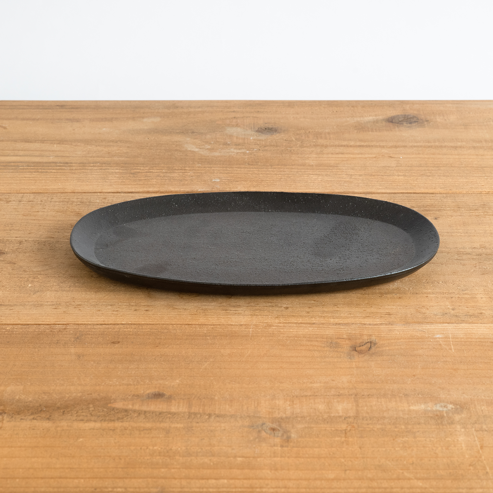 Handcrafted Shigaraki Oval Plate inReddish Black, , – TEIBAN WARE, made in Japan