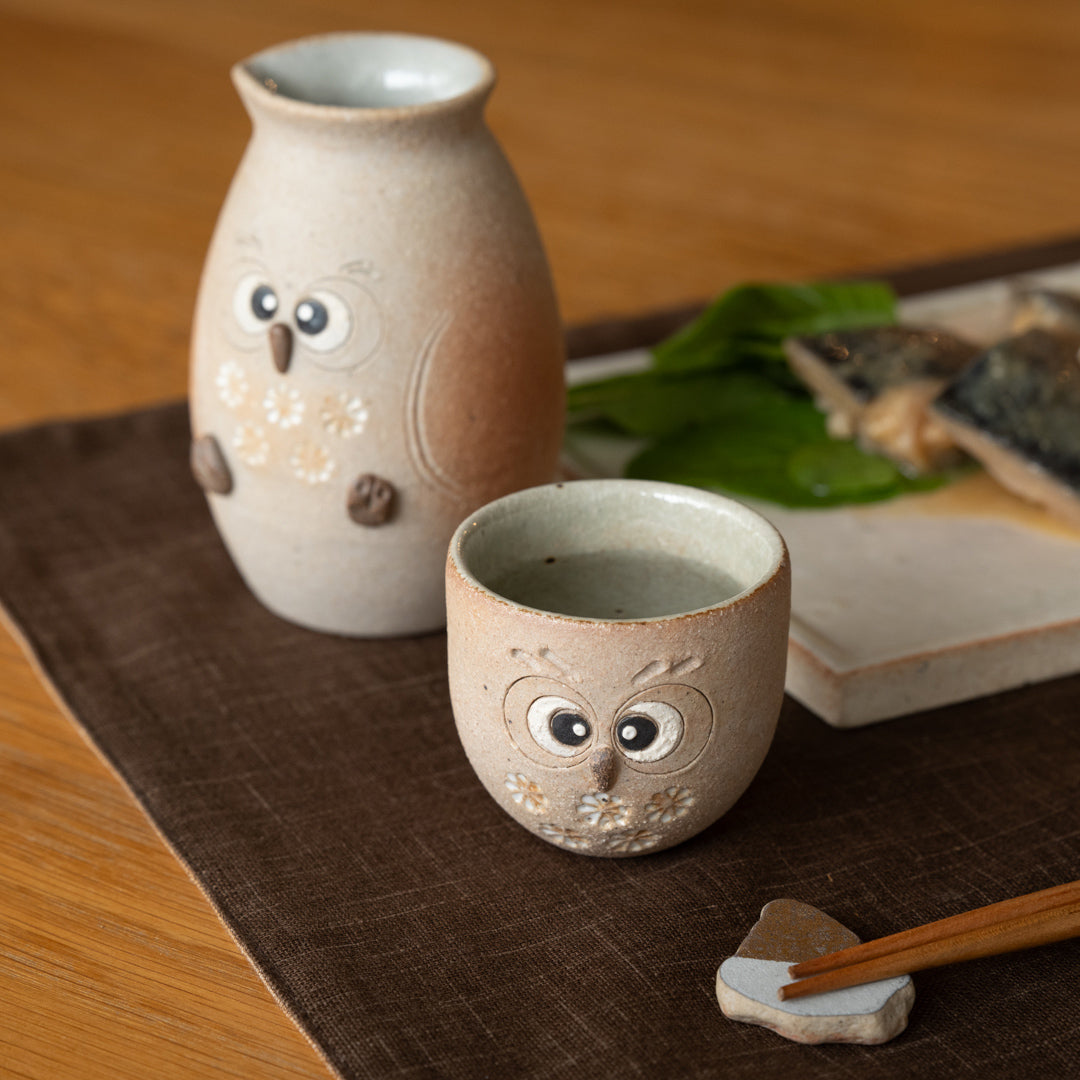 Handcrafted Shigaraki Owl Sake Cup inWhite Owl, , – hoccori, made in Japan