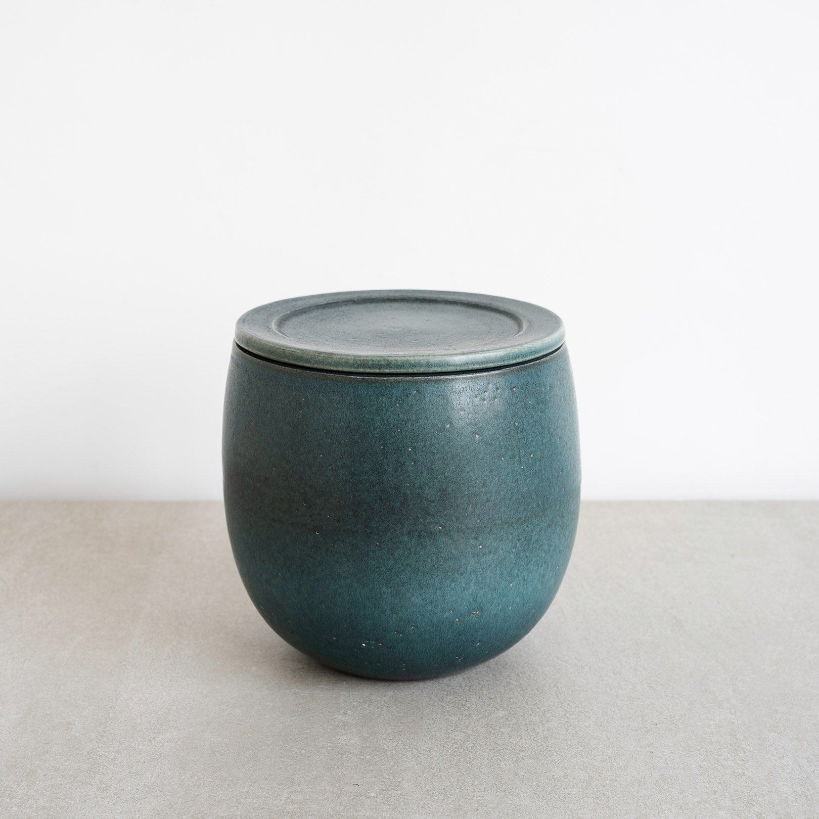 Handcrafted Shigaraki Pickling Jar inBlue Green, , – Clay Cooking Utensils, made in Japan