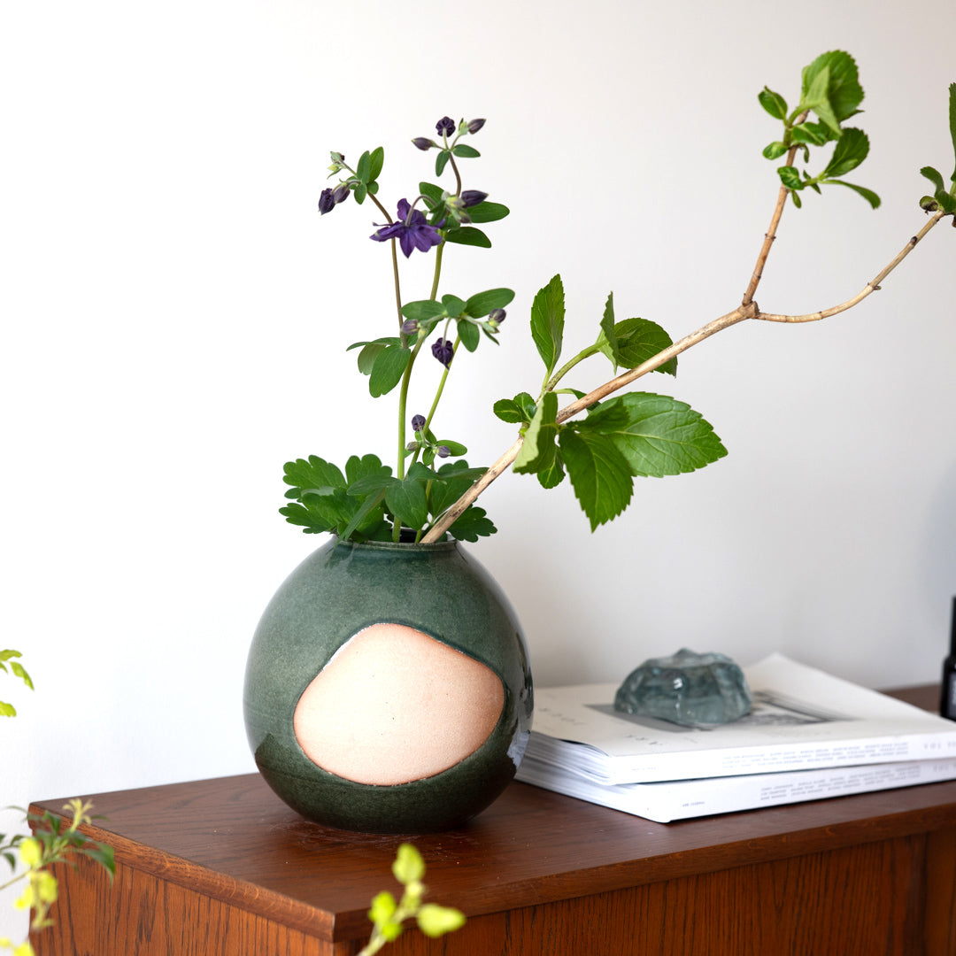 Handcrafted Shigaraki Round Vase inLeaf Green, , – ma, made in Japan