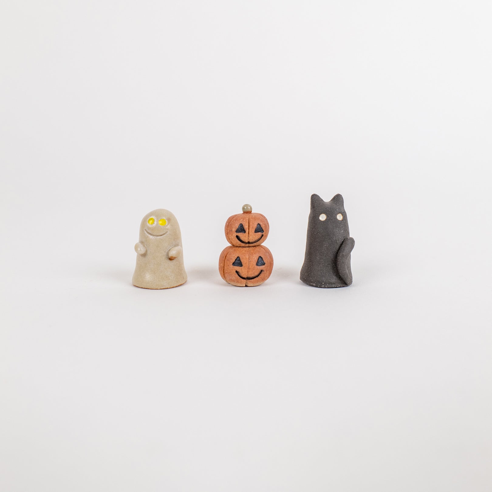 Handcrafted Shigaraki Small Dolls inGhost, , – Halloween, made in Japan