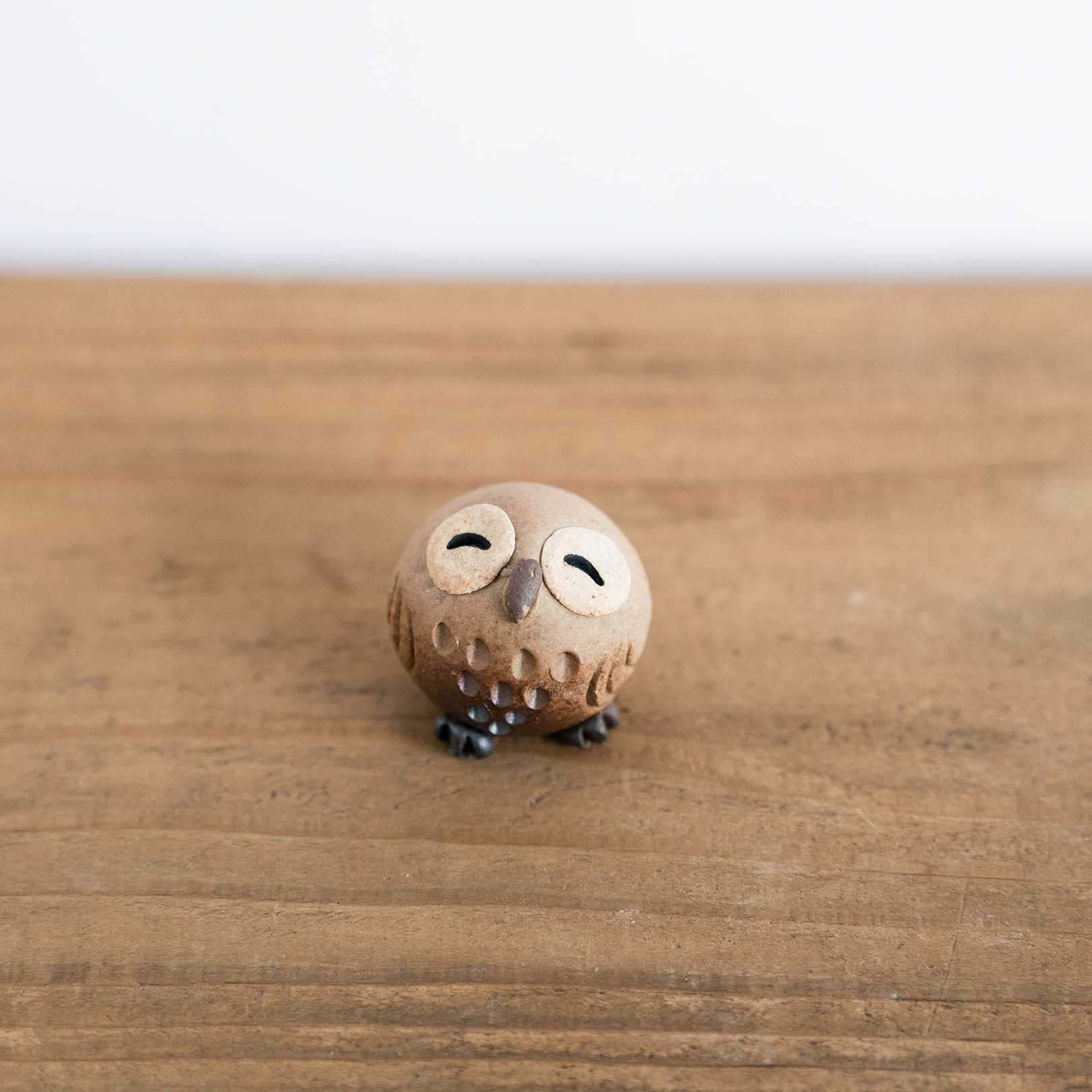 Handcrafted Shigaraki Small Owls L inPerfectly Round Owl, , – hoccori, made in Japan