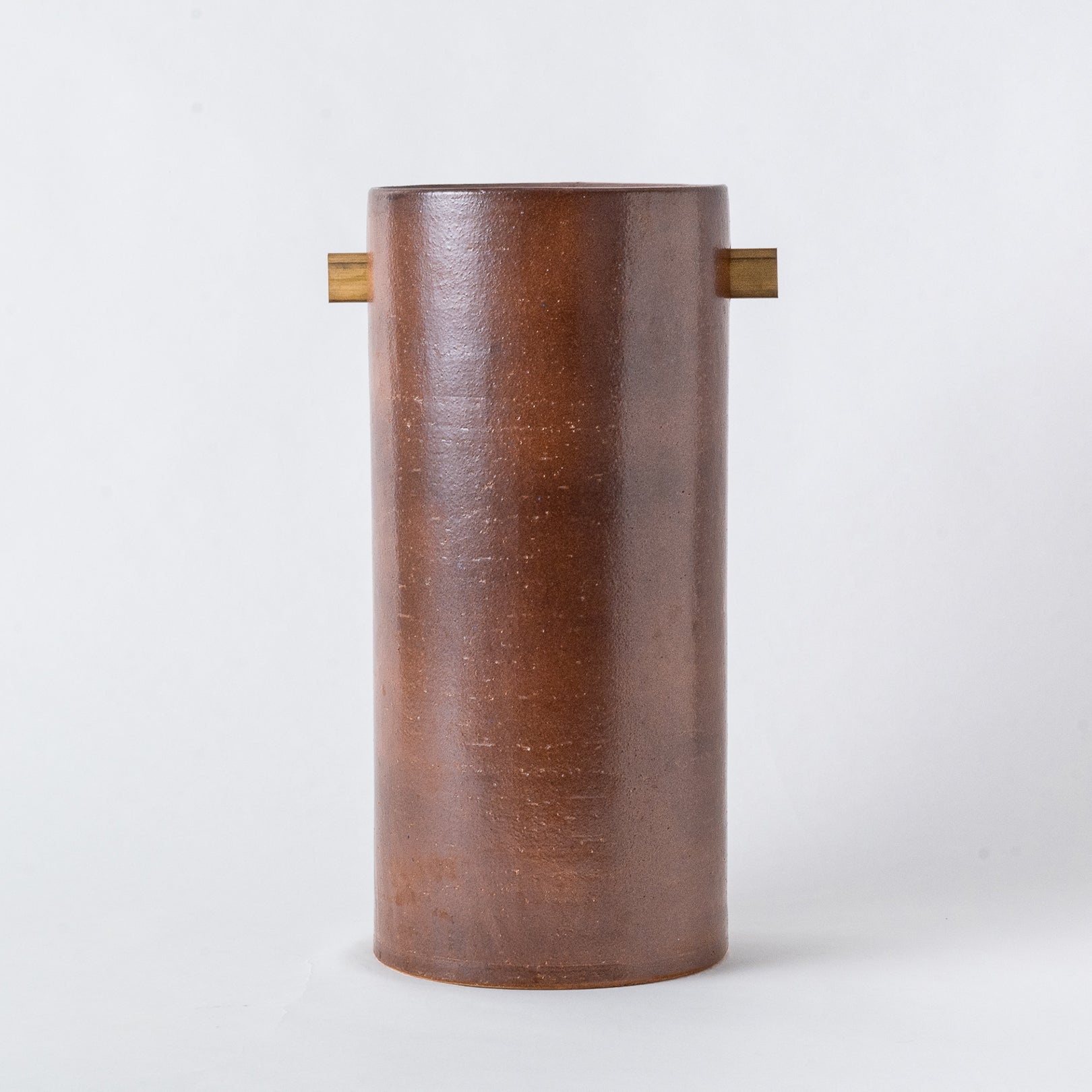 Handcrafted Shigaraki TEOKE stand inBrown, , – HIJICA, made in Japan