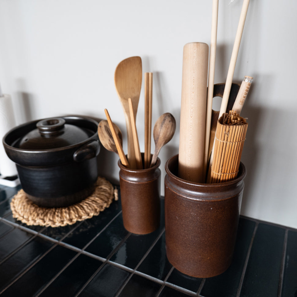 Handcrafted Shigaraki Tool Stand Small inNatural, , – Clay Cooking Utensils, made in Japan